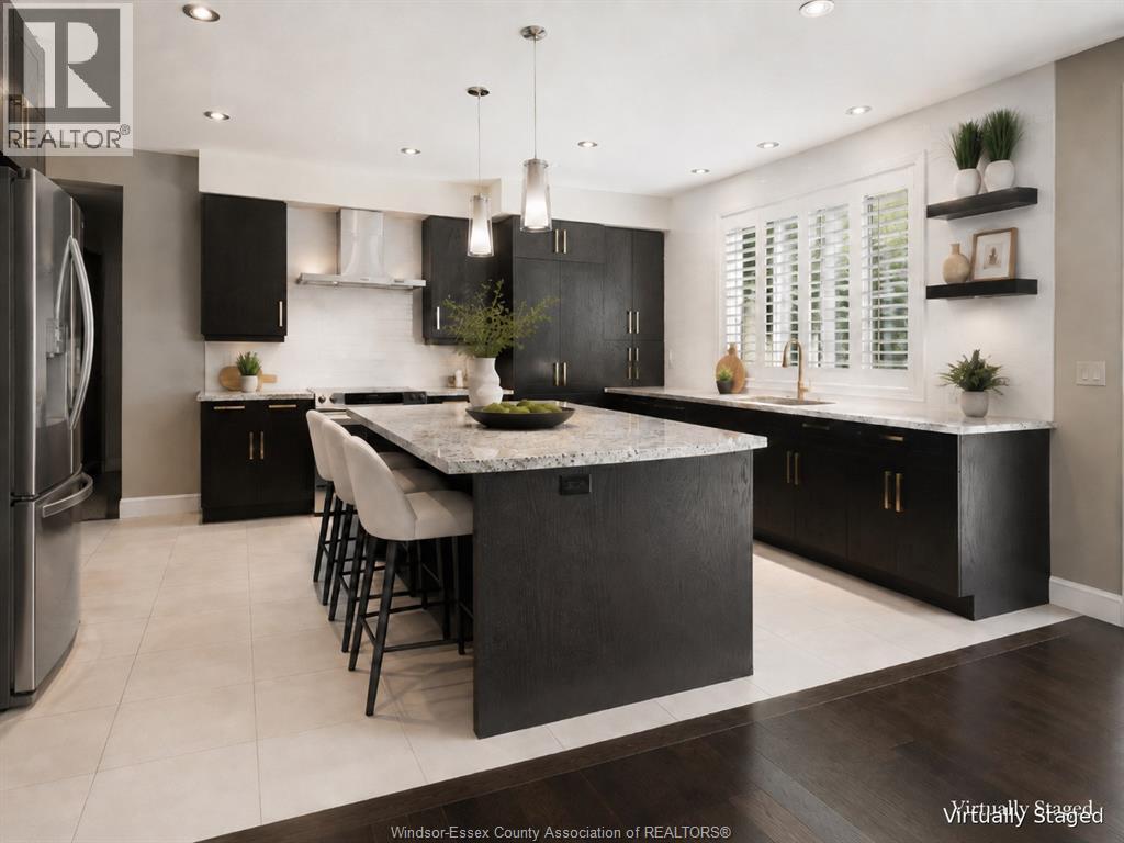 6181 Silver Maple, Lasalle, ON - Indoor Photo Showing Kitchen With Upgraded Kitchen