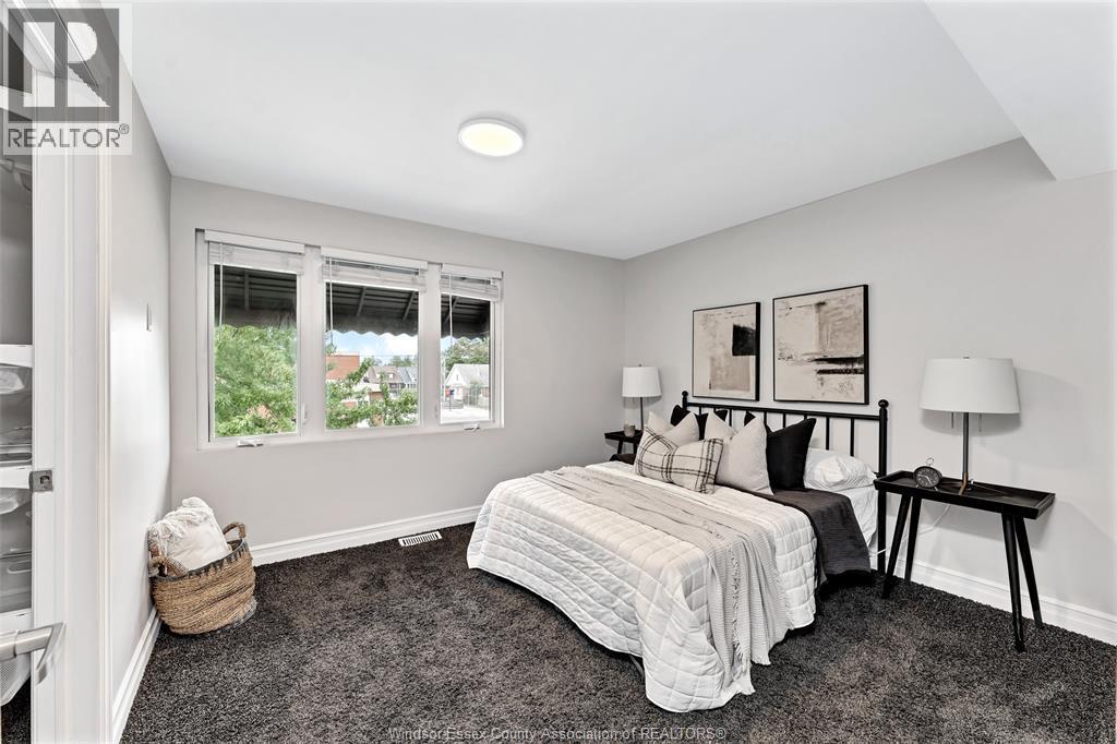 1362 Elsmere, Windsor, ON - Indoor Photo Showing Bedroom