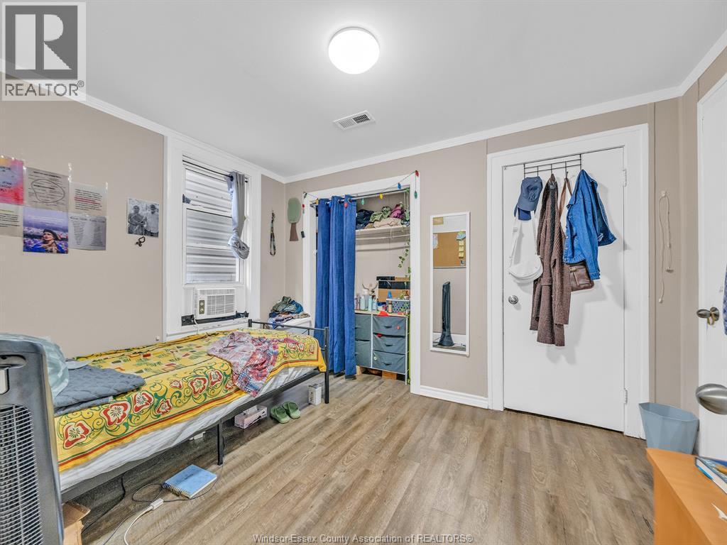 751 Windsor Avenue, Windsor, ON - Indoor Photo Showing Bedroom
