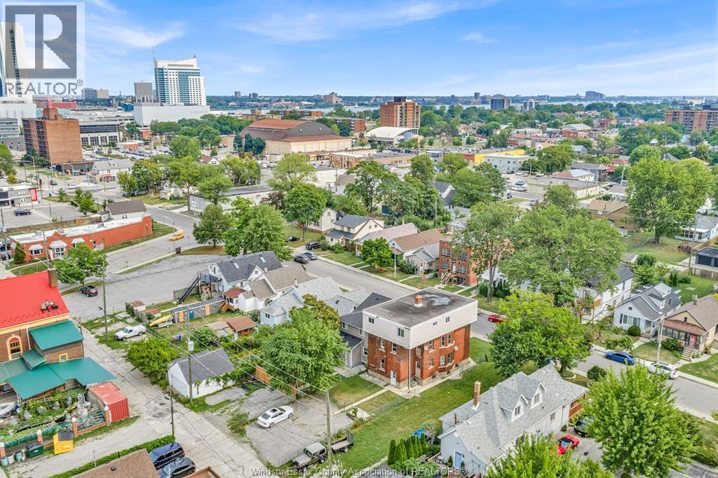 751 Windsor Avenue, Windsor, ON - Outdoor With View