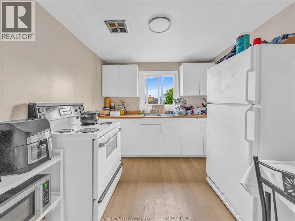 751 Windsor Avenue, Windsor, ON - Indoor
