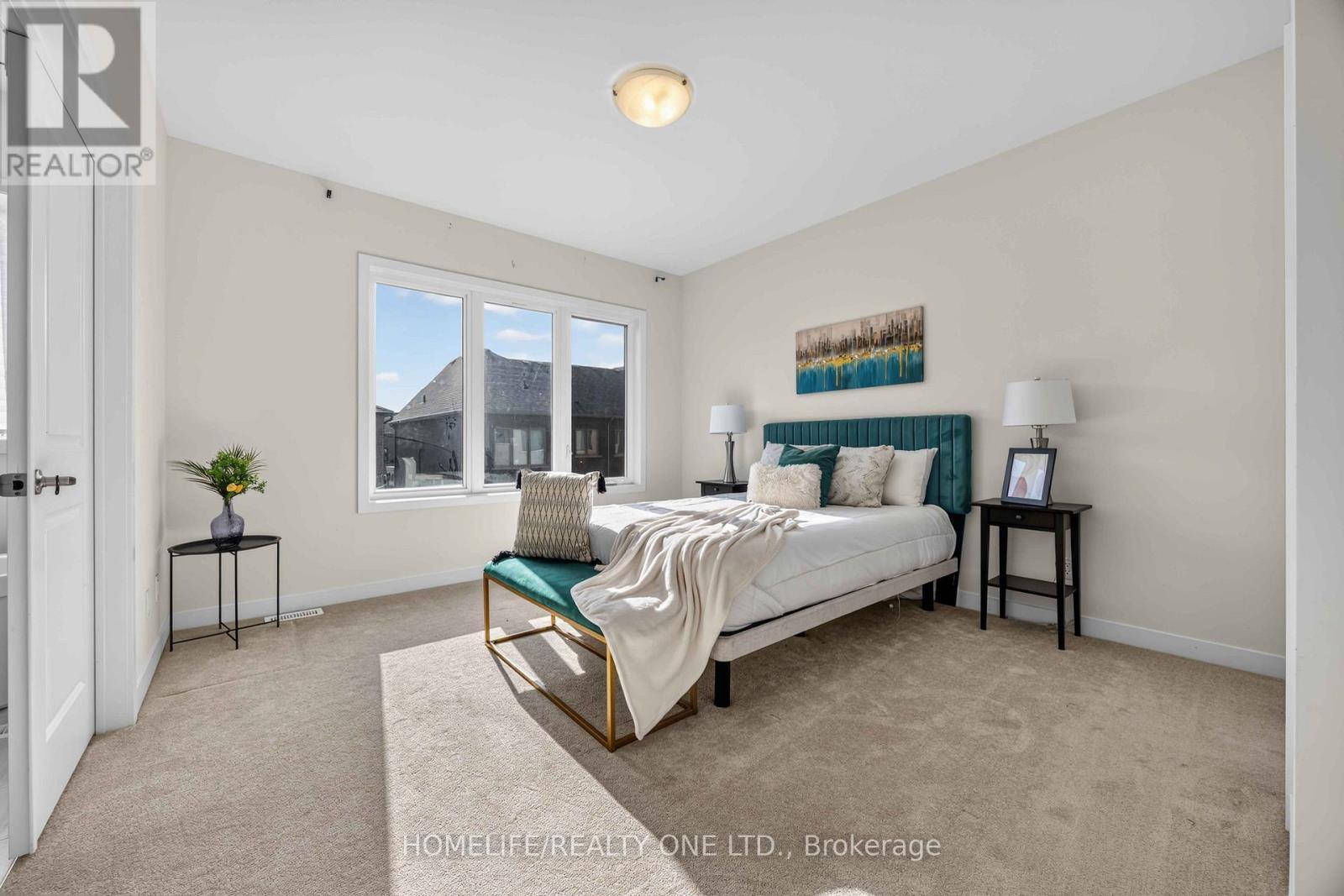 10 Harvey Bunker Crescent, Markham, ON - Indoor Photo Showing Bedroom