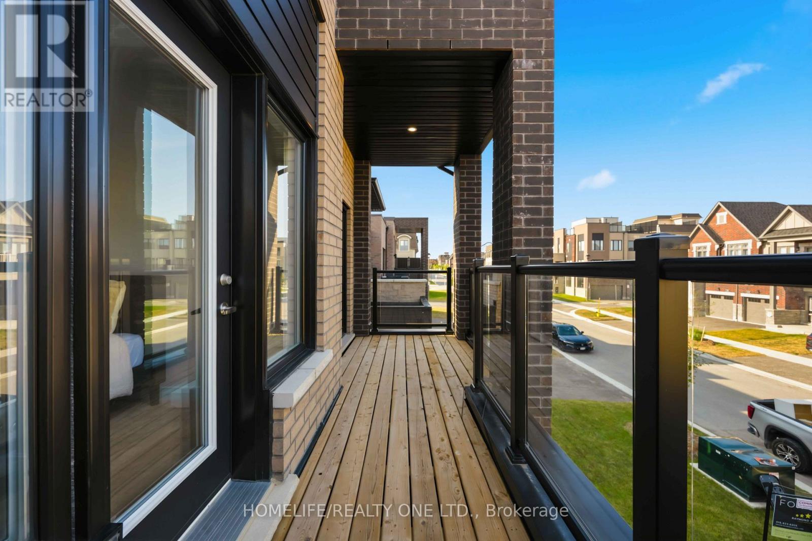 10 Harvey Bunker Crescent, Markham, ON - Outdoor