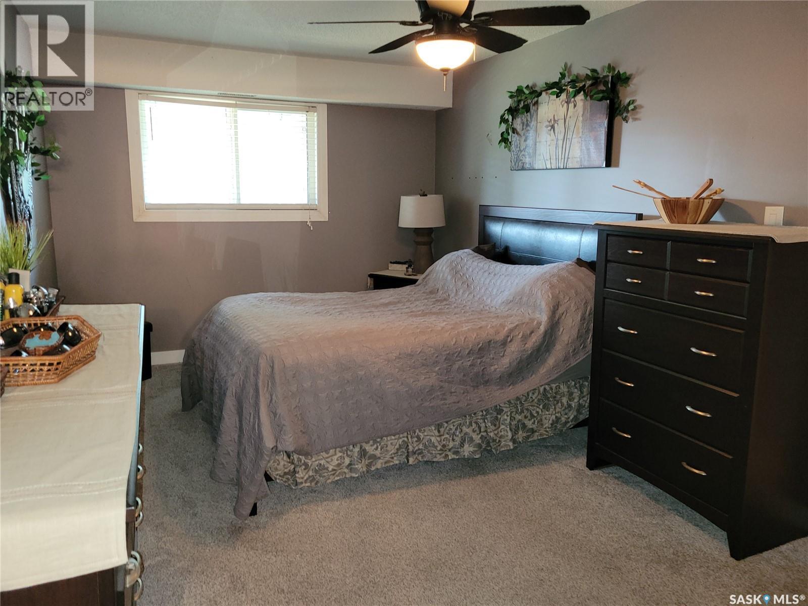 320 510 Prairie Avenue, Saskatoon, SK - Indoor Photo Showing Bedroom