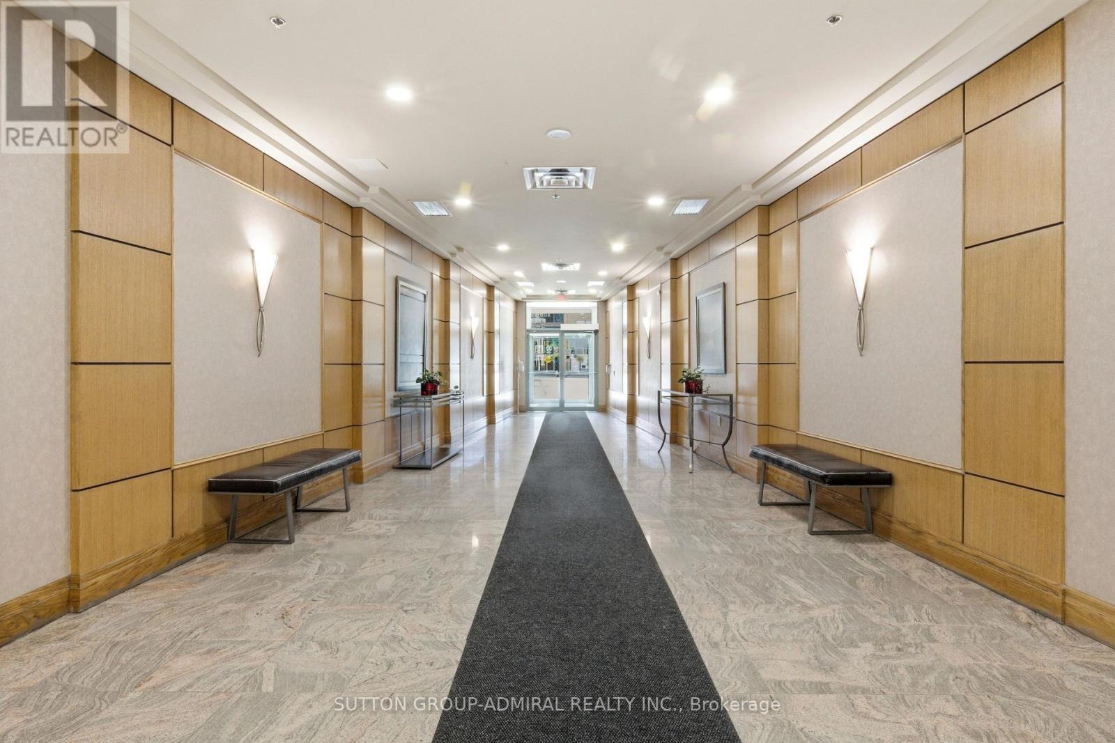 1403 - 5500 Yonge Street, Toronto, ON - Indoor Photo Showing Other Room