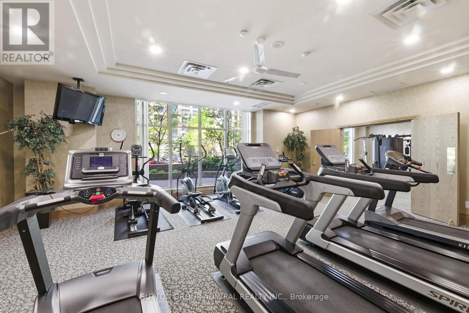 1403 - 5500 Yonge Street, Toronto, ON - Indoor Photo Showing Gym Room