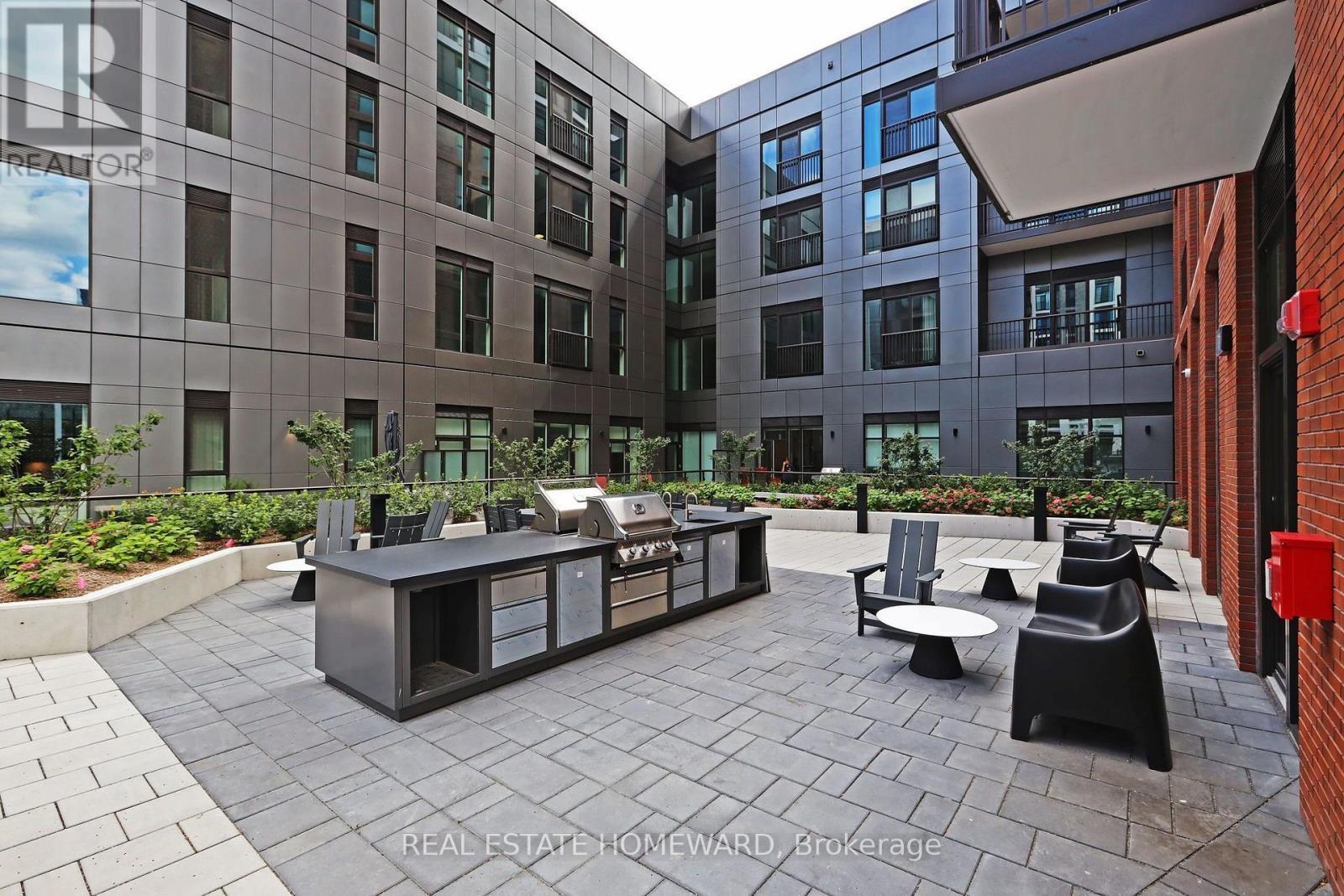 1703 - 10 Oak Street, Toronto, ON