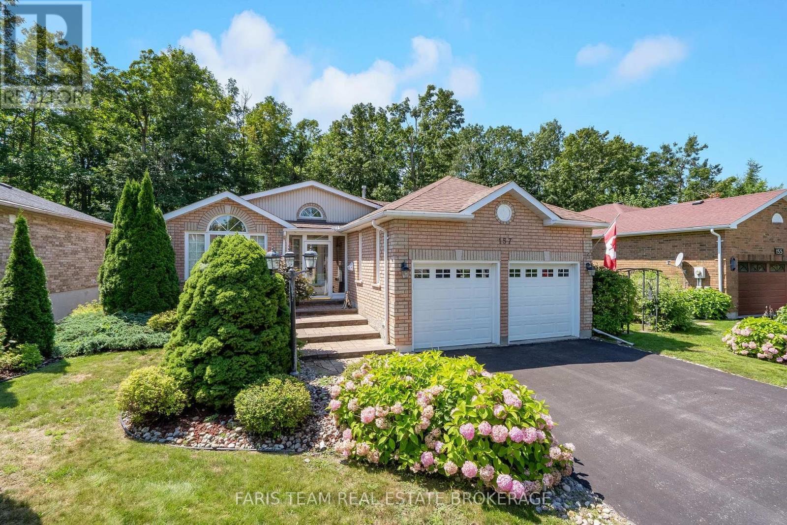 157 Emms Drive, Barrie, ON - Outdoor