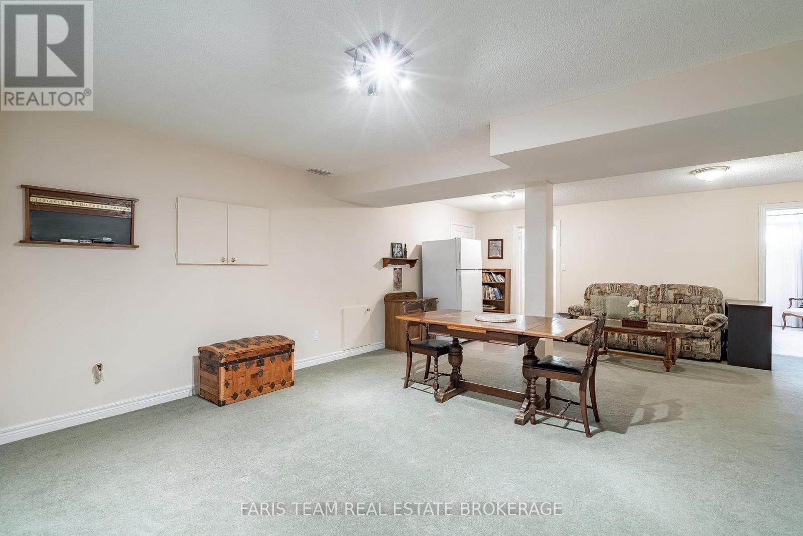 157 Emms Drive, Barrie, ON - Indoor