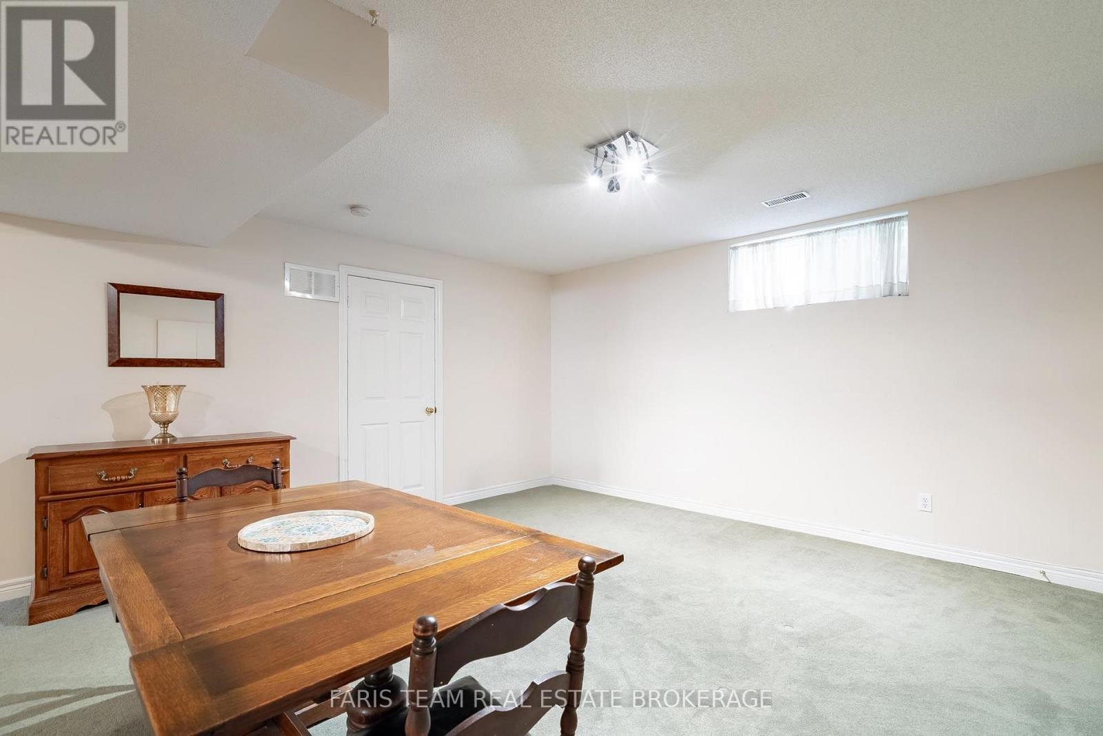 157 Emms Drive, Barrie, ON - Indoor