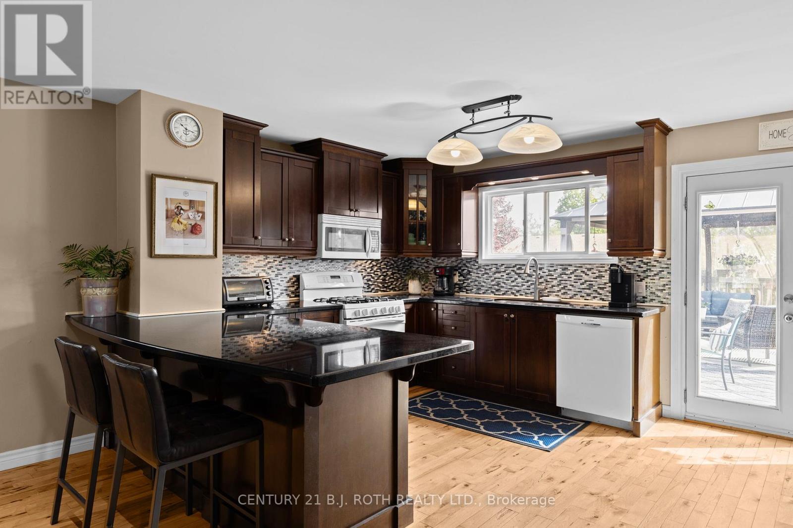 10 Andrea Crescent, Orillia, ON - Indoor Photo Showing Kitchen