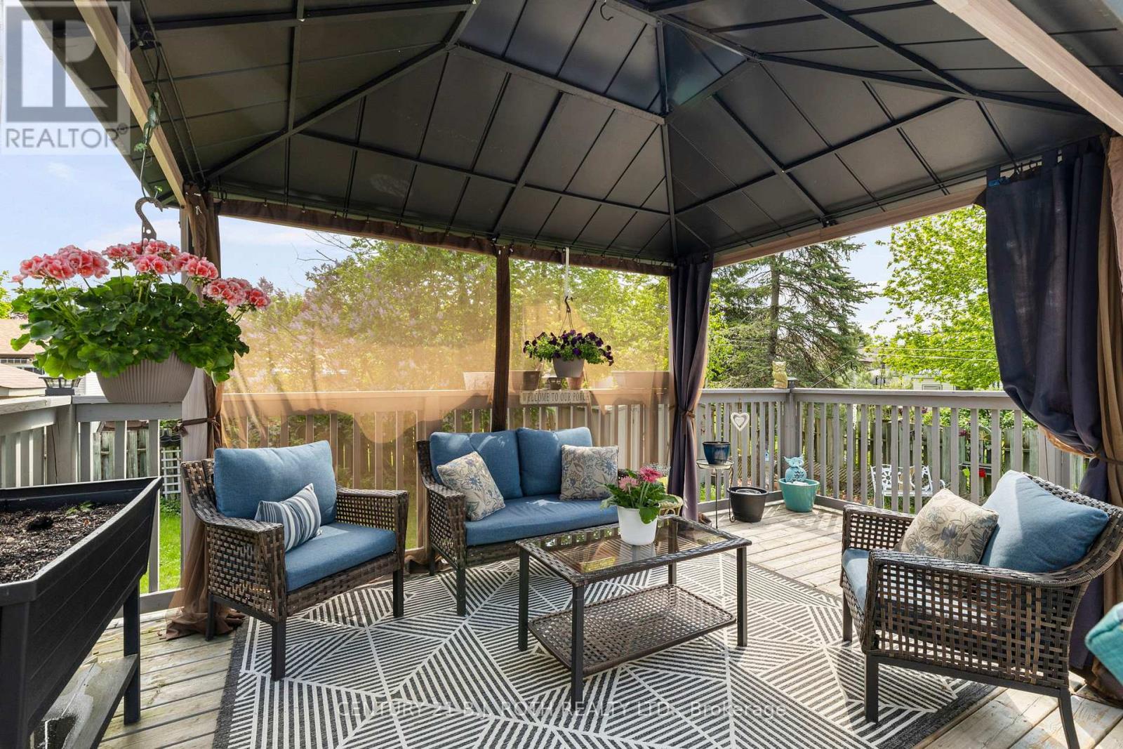 10 Andrea Crescent, Orillia, ON - Outdoor With Deck Patio Veranda With Exterior