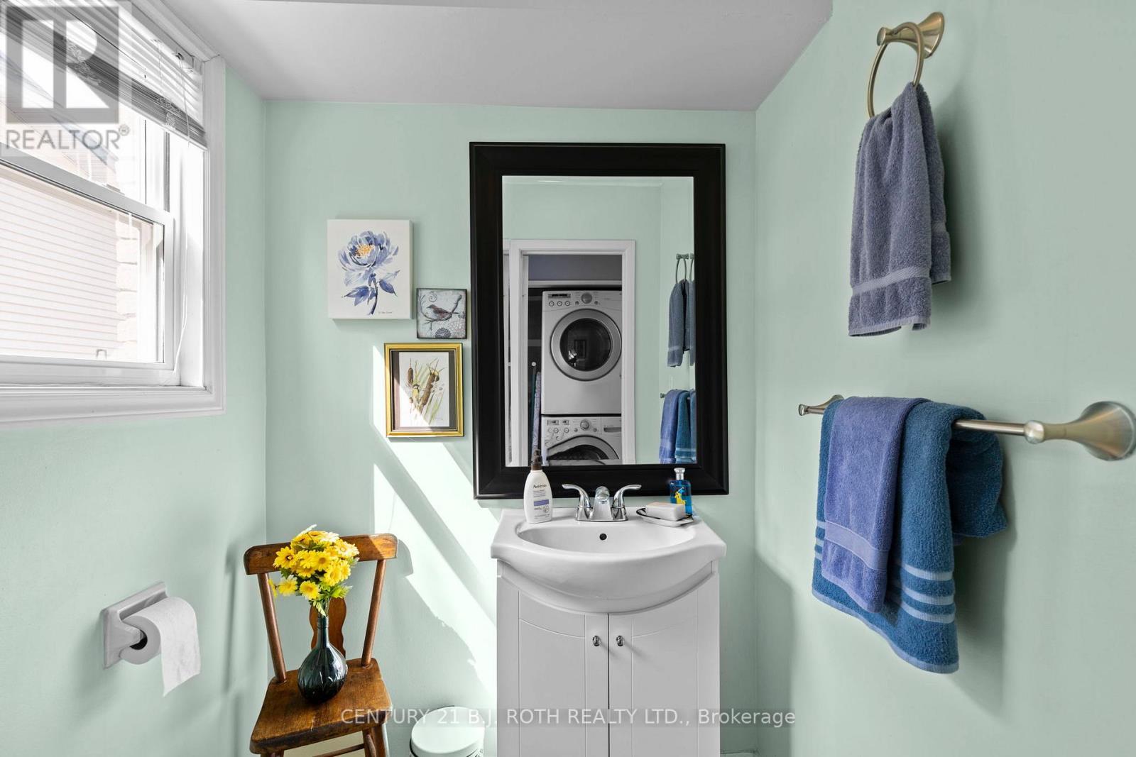 10 Andrea Crescent, Orillia, ON - Indoor Photo Showing Bathroom