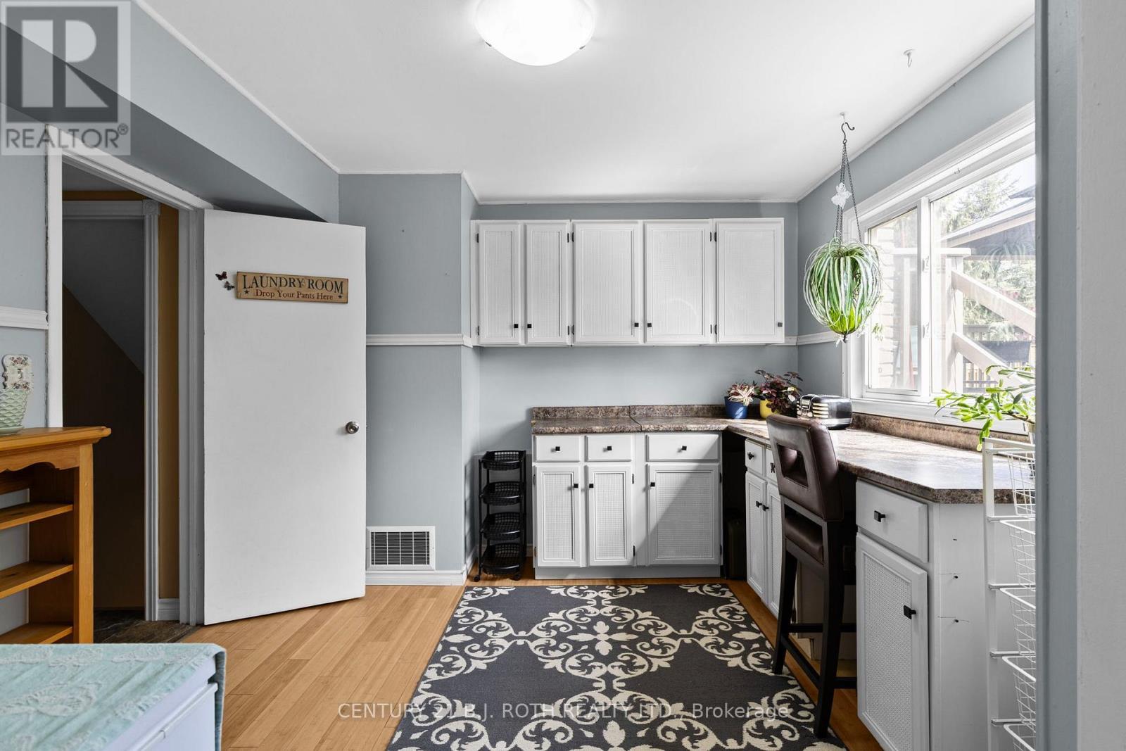 10 Andrea Crescent, Orillia, ON - Indoor Photo Showing Kitchen
