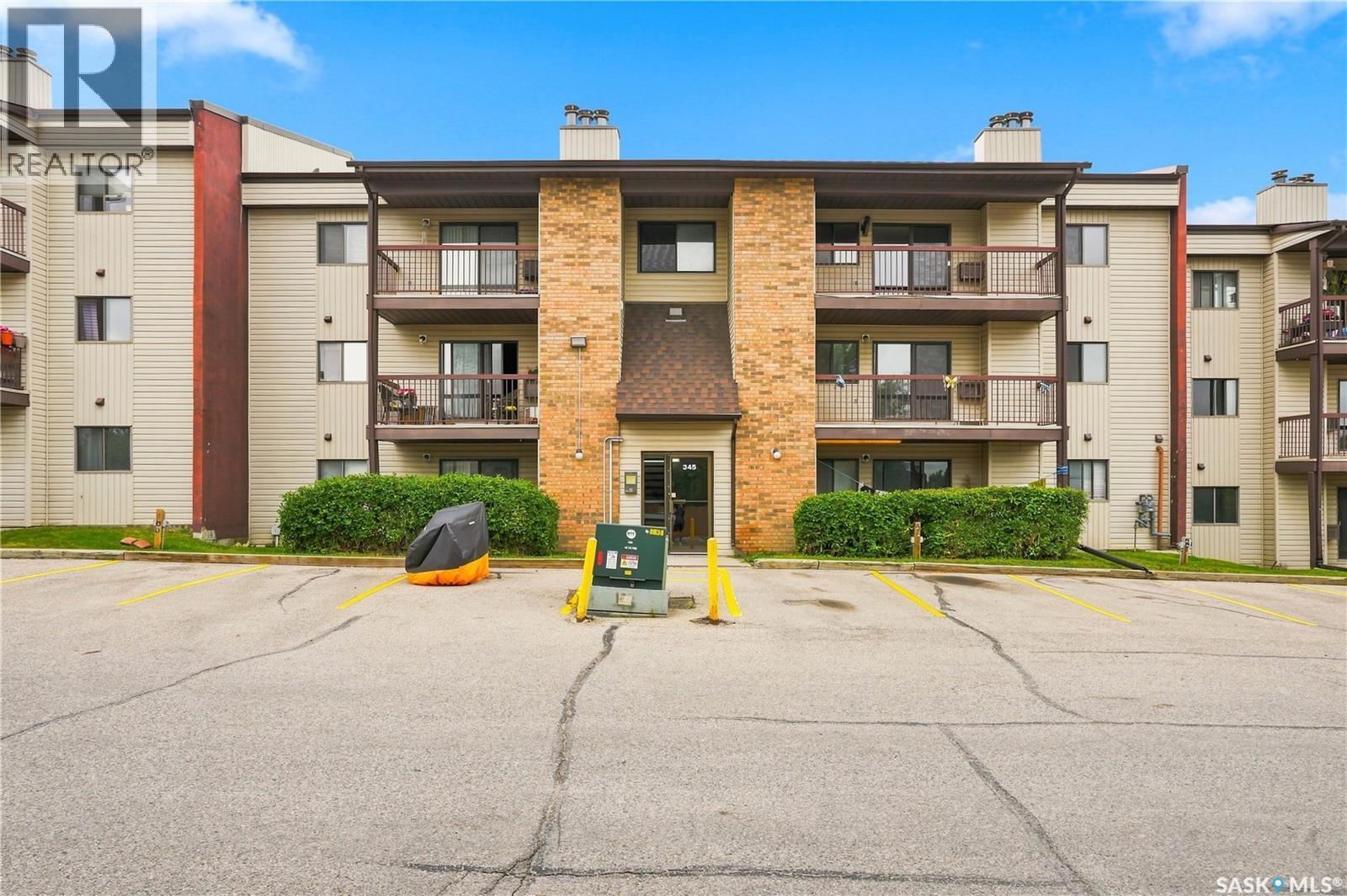 302 345 Kingsmere Boulevard, Saskatoon, SK - Outdoor With Balcony With Facade