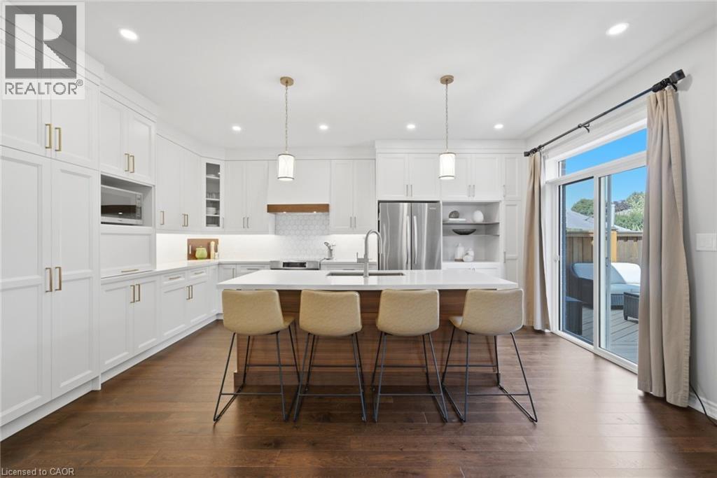 401 Valridge Drive, Ancaster, ON - Indoor Photo Showing Kitchen With Upgraded Kitchen
