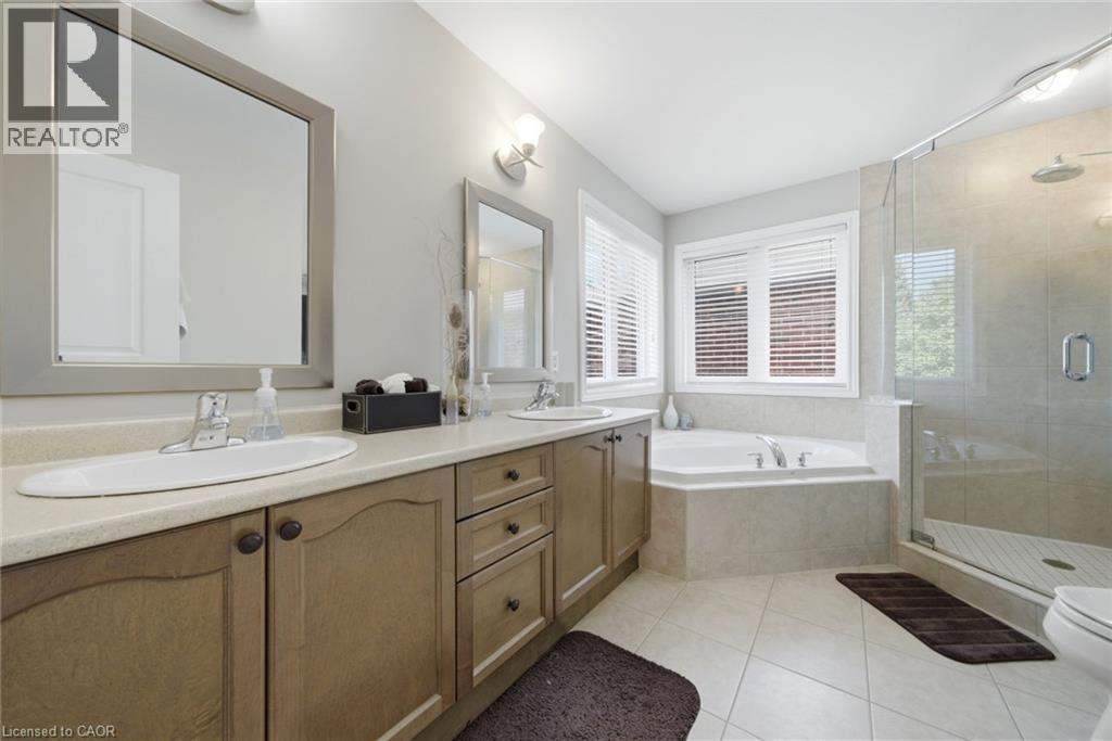 401 Valridge Drive, Ancaster, ON - Indoor Photo Showing Bathroom