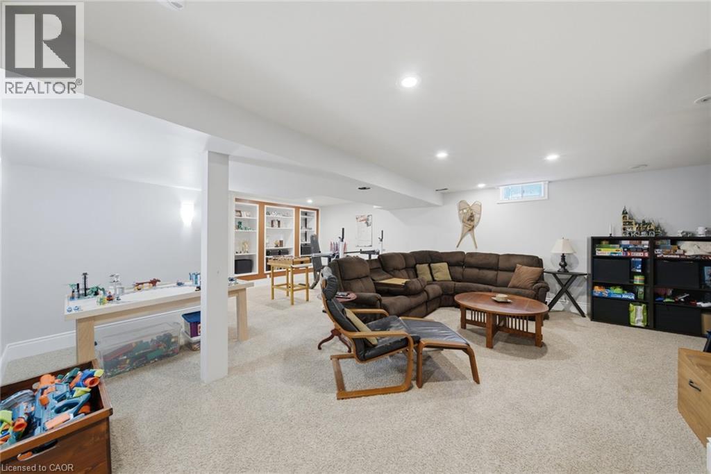 401 Valridge Drive, Ancaster, ON - Indoor