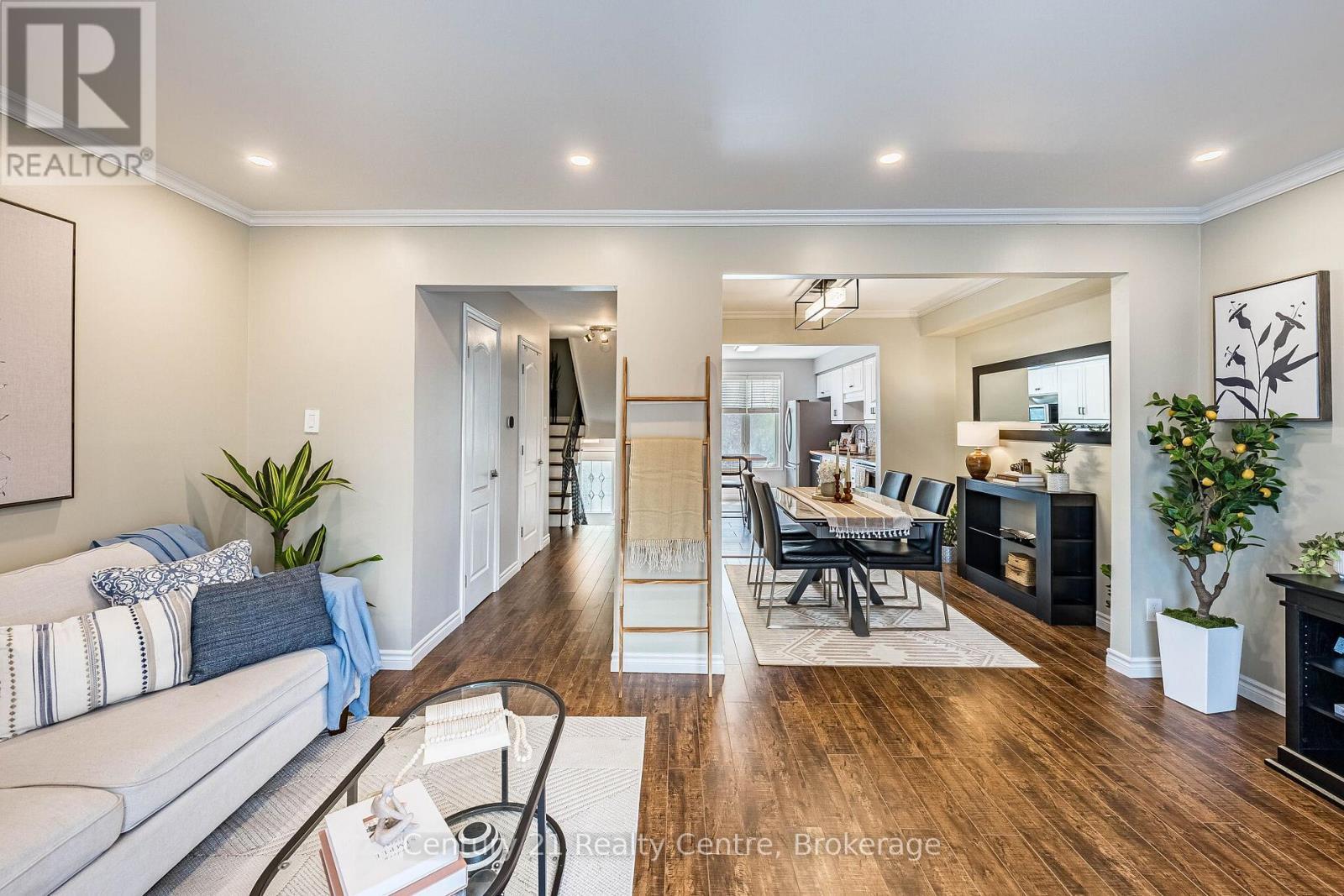1537 Westminster Place, Burlington, ON - Indoor