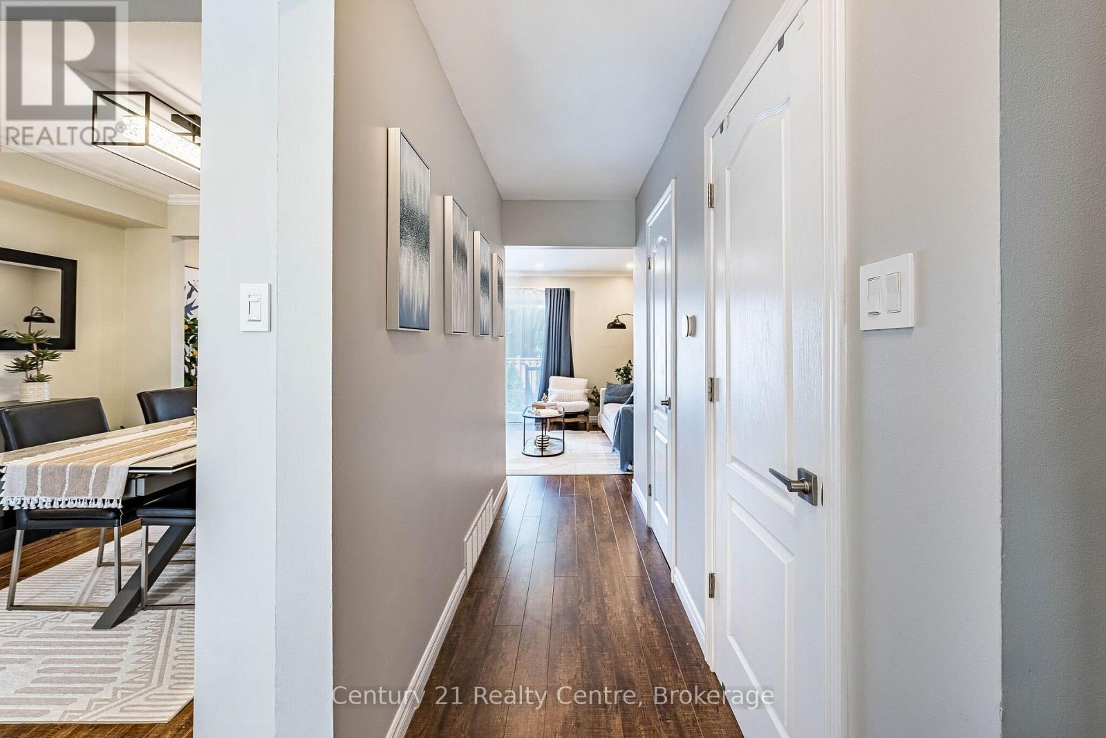 1537 Westminster Place, Burlington, ON - Indoor Photo Showing Other Room