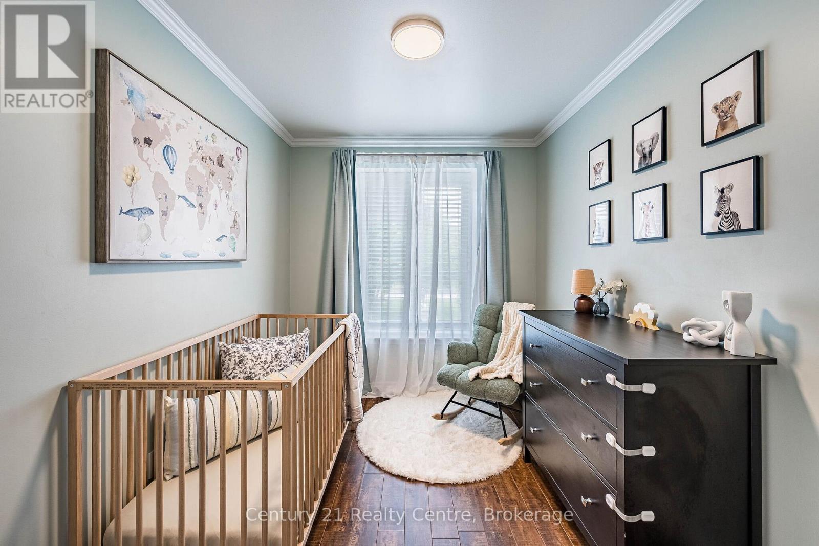 1537 Westminster Place, Burlington, ON - Indoor
