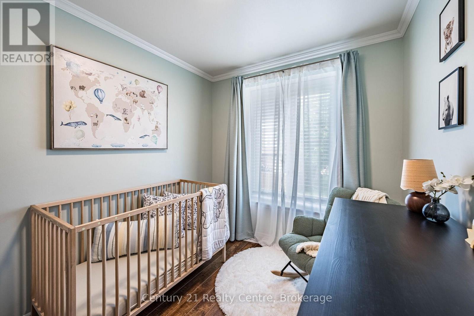 1537 Westminster Place, Burlington, ON - Indoor