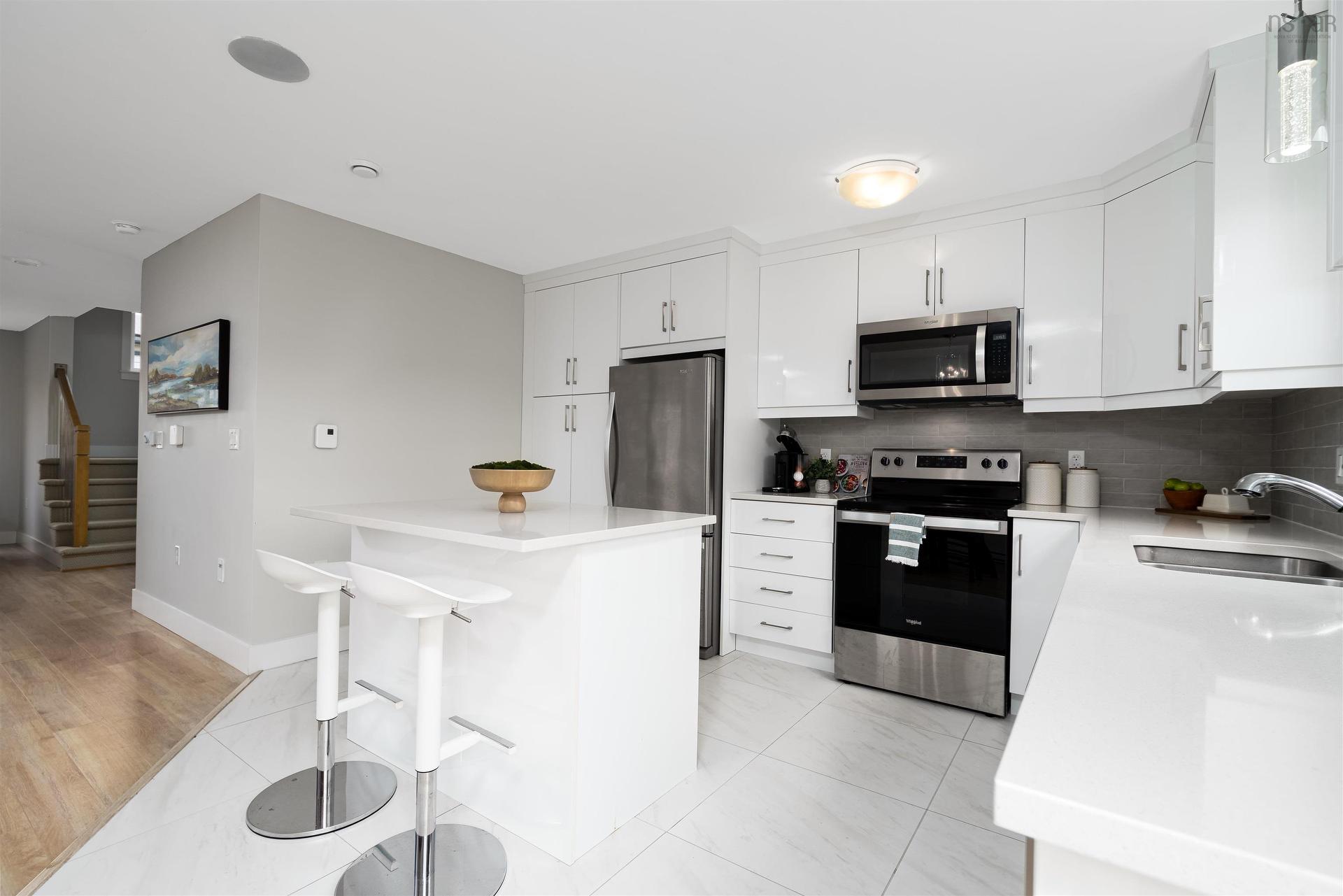 27 Onyx Crescent, Halifax, NS - Indoor Photo Showing Kitchen