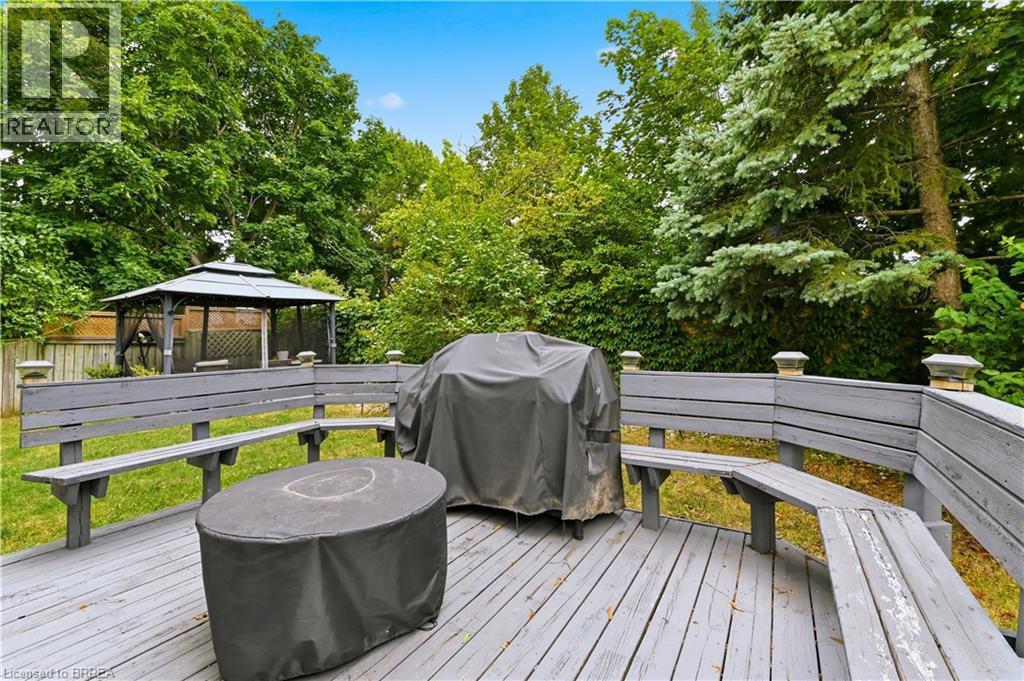 512 Hawthorne Crescent, Milton, ON - Outdoor With Deck Patio Veranda