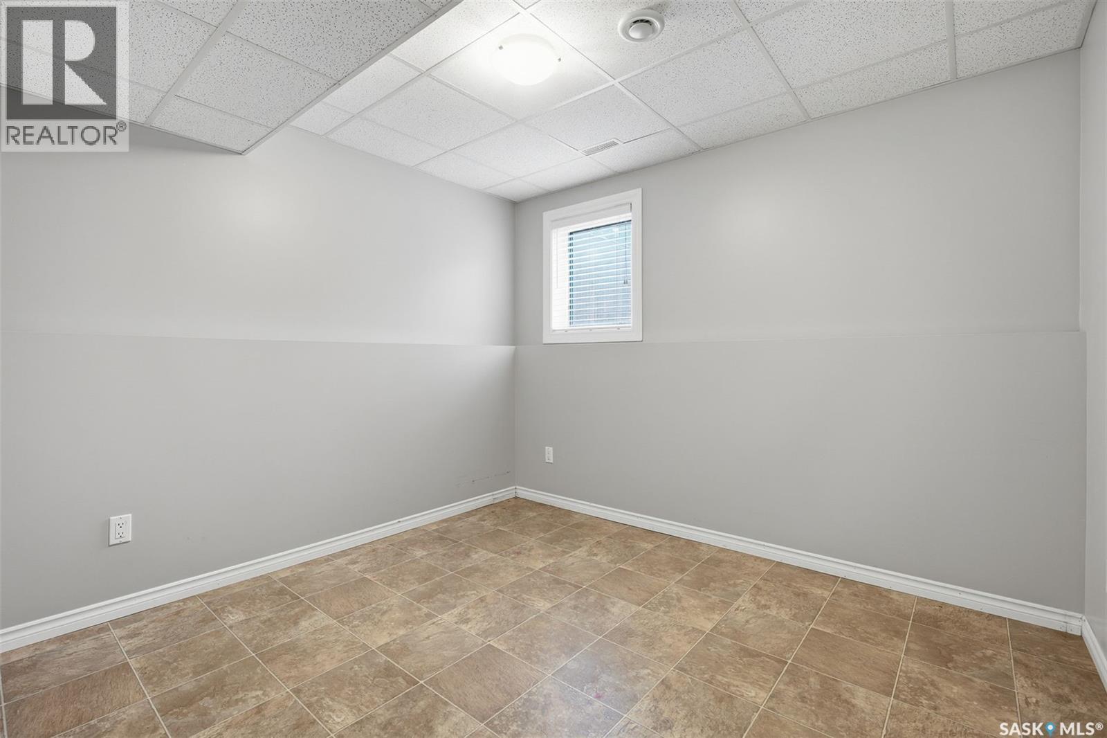 512 Ens Lane, Warman, SK - Indoor Photo Showing Other Room