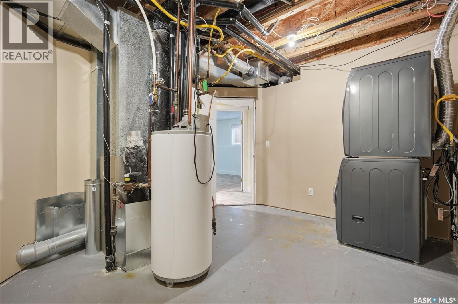 512 Ens Lane, Warman, SK - Indoor Photo Showing Basement