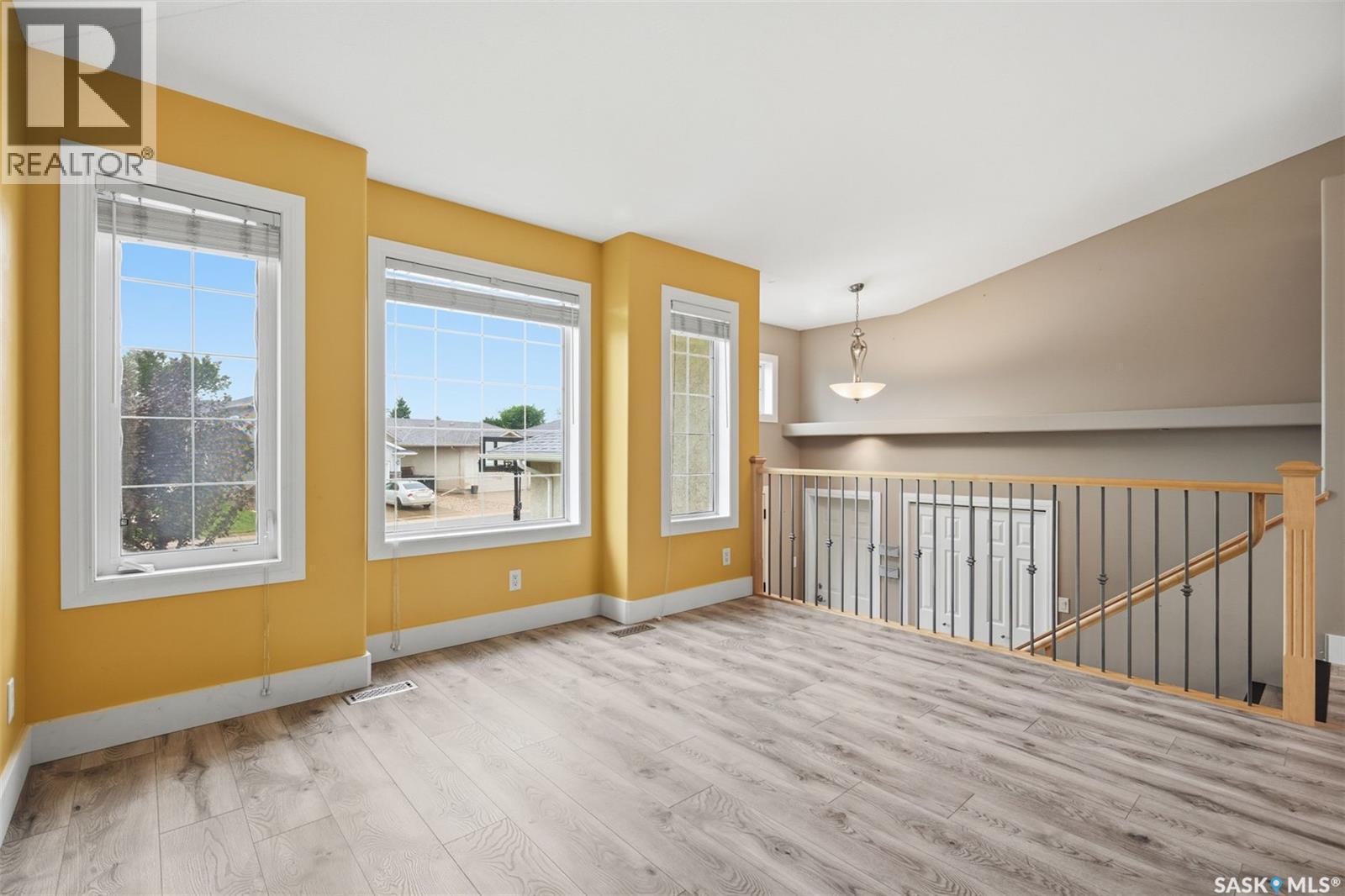 512 Ens Lane, Warman, SK - Indoor Photo Showing Other Room