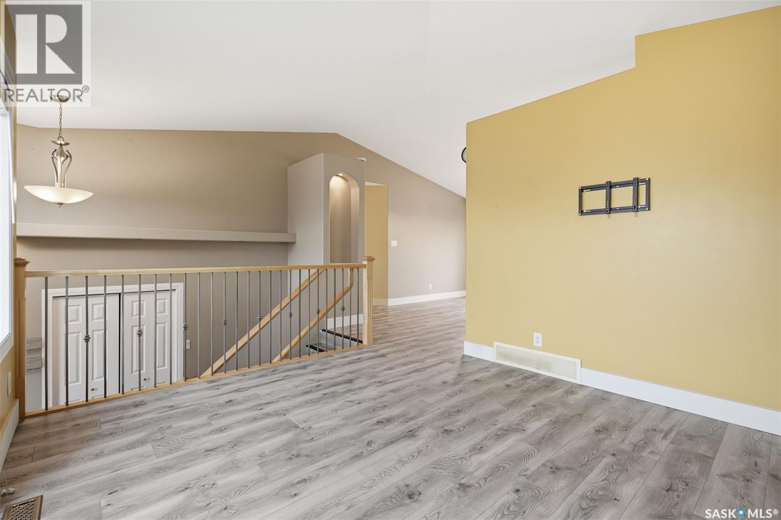 512 Ens Lane, Warman, SK - Indoor Photo Showing Other Room