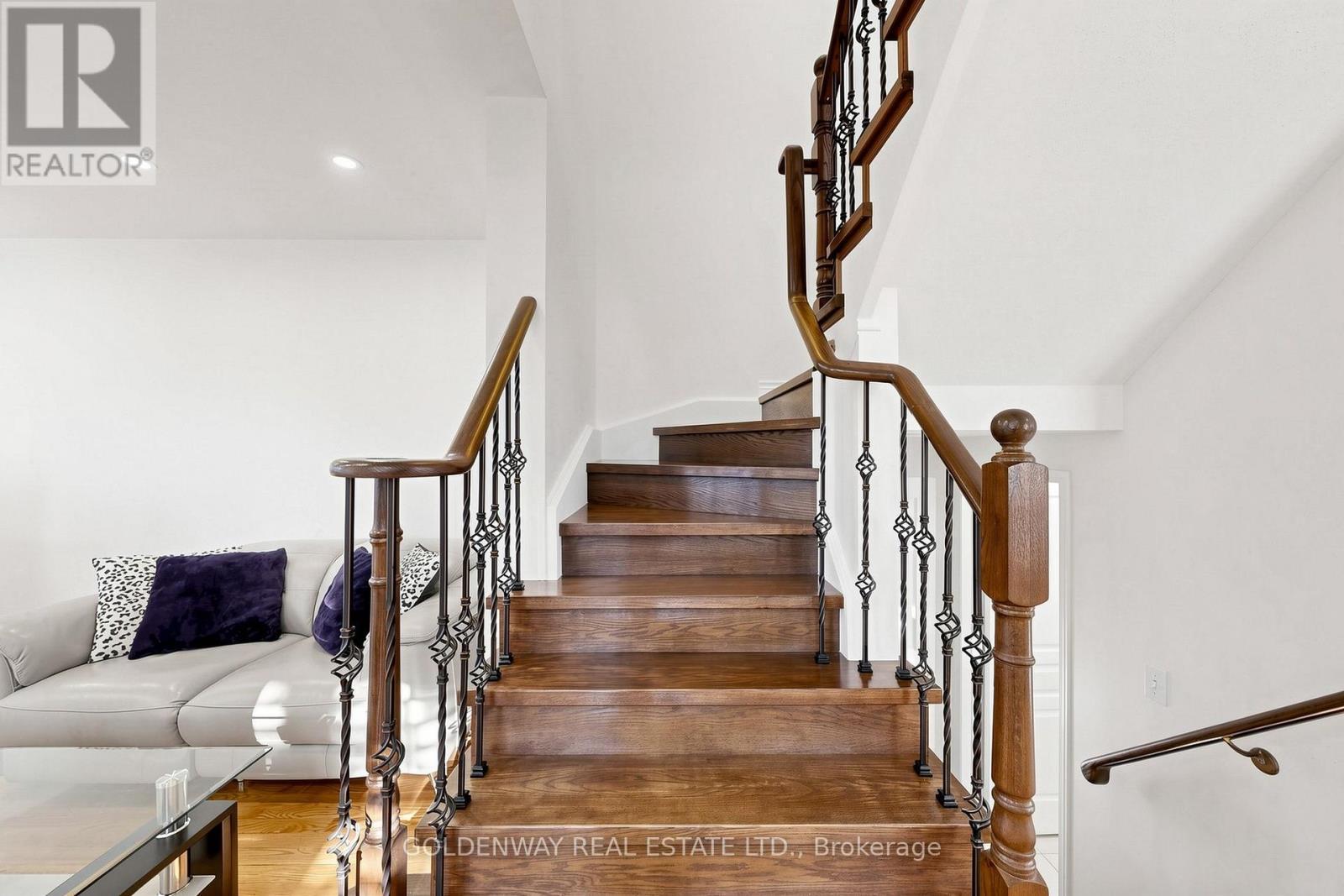 2200 Bur Oak Avenue, Markham, ON - Indoor Photo Showing Other Room