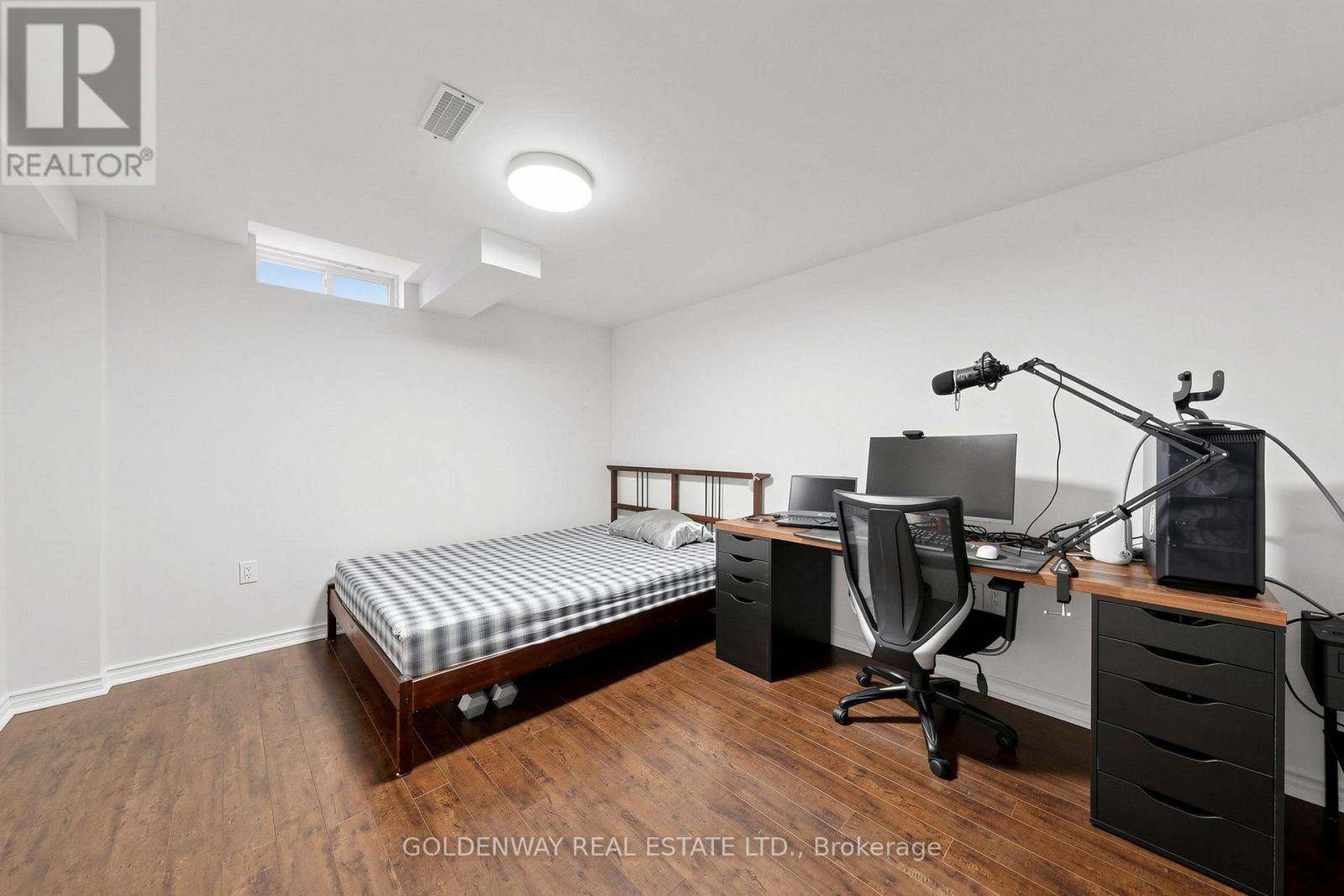 2200 Bur Oak Avenue, Markham, ON - Indoor Photo Showing Bedroom