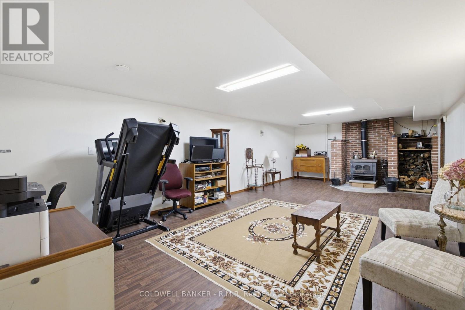3 Coleman Crescent, Scugog, ON - Indoor With Fireplace