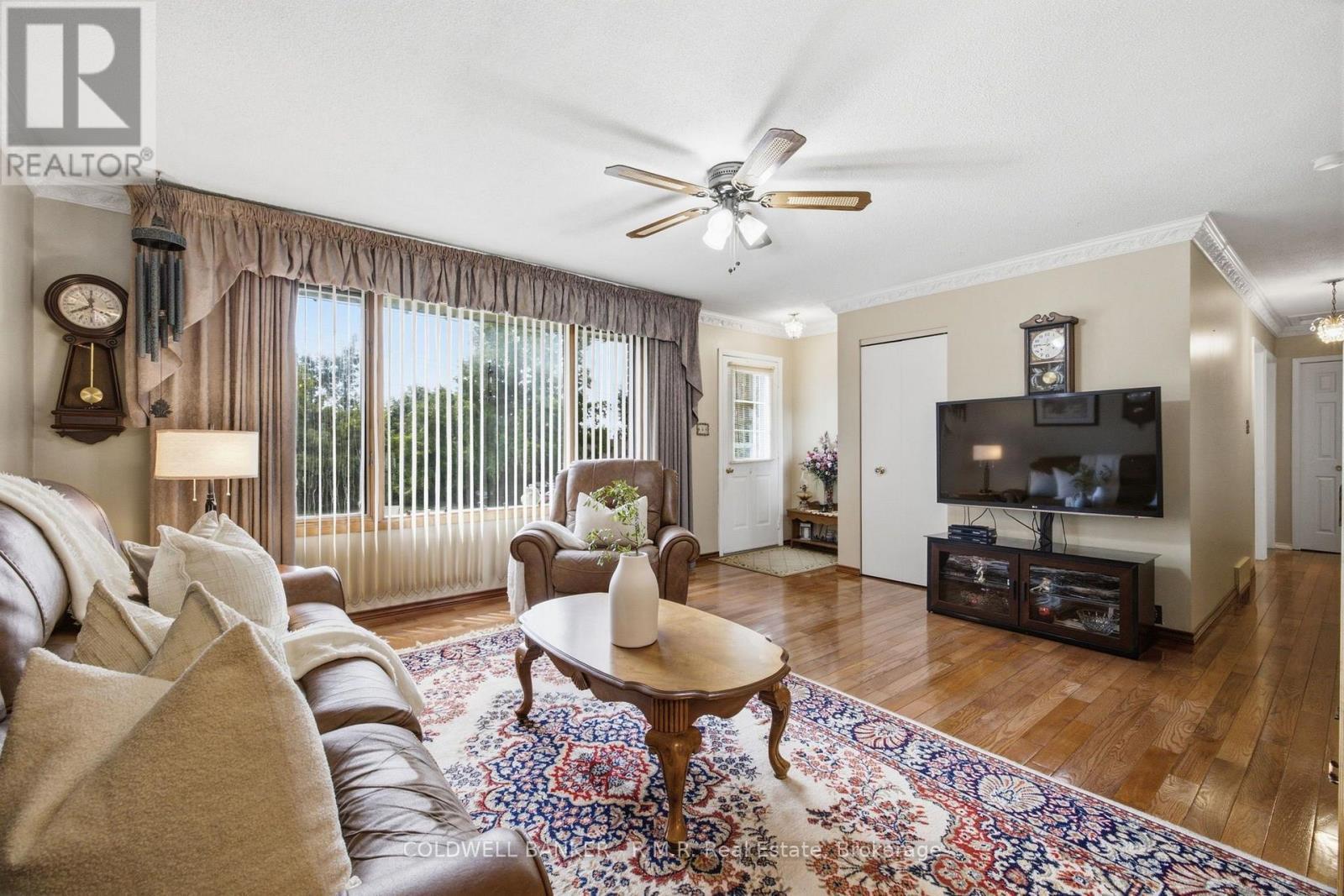 3 Coleman Crescent, Scugog, ON - Indoor Photo Showing Living Room