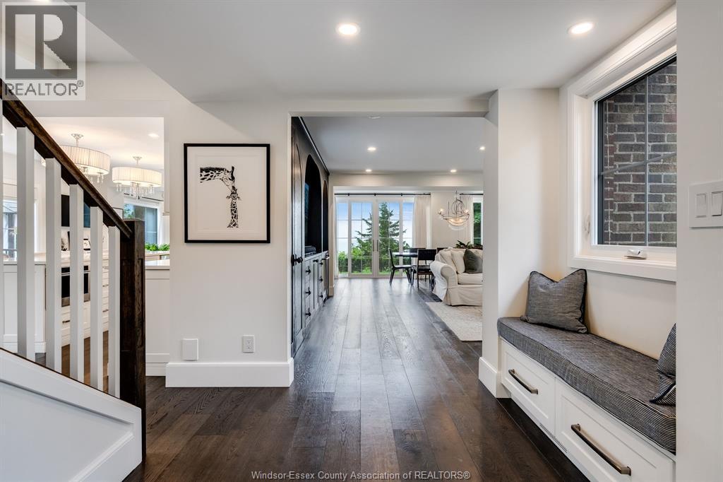 24 Bayshore, Leamington, ON - Indoor Photo Showing Other Room