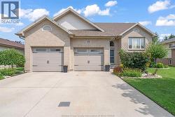 68 Wakefield AVENUE Leamington, ON N8H 5J8