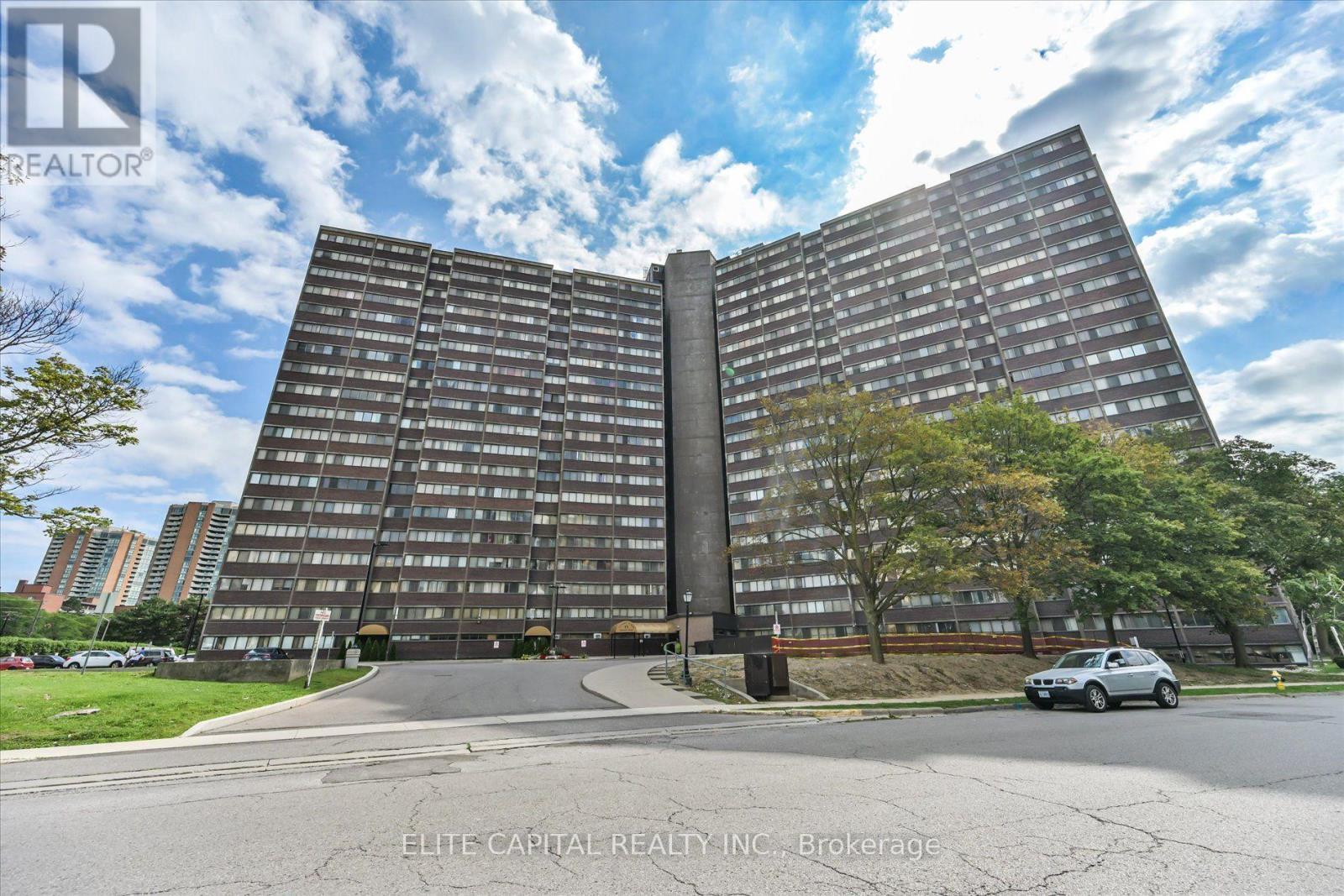 #1710 - 11 Wincott Drive, Toronto, ON - Outdoor