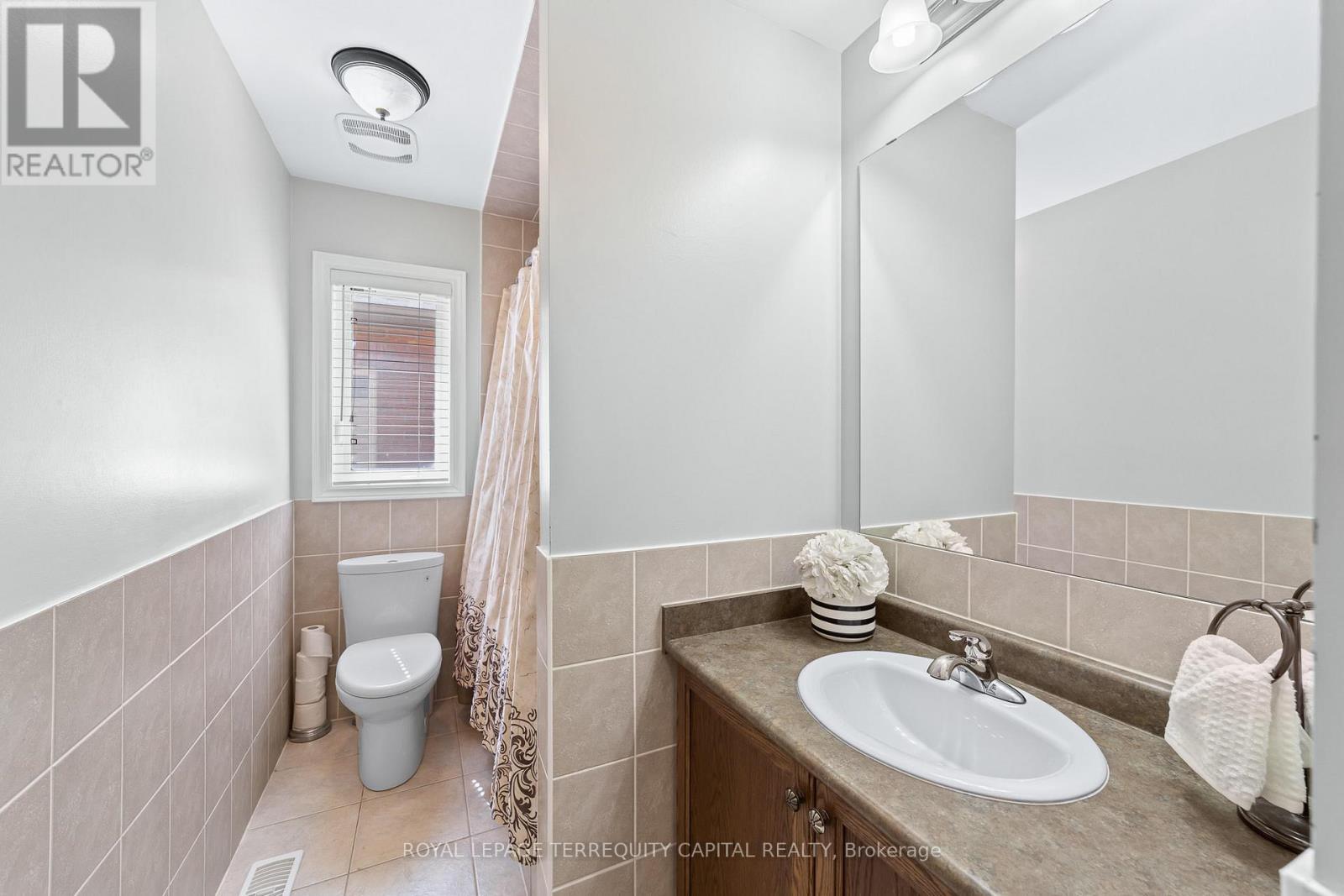277 Chatfield Drive, Vaughan, ON - Indoor Photo Showing Bathroom