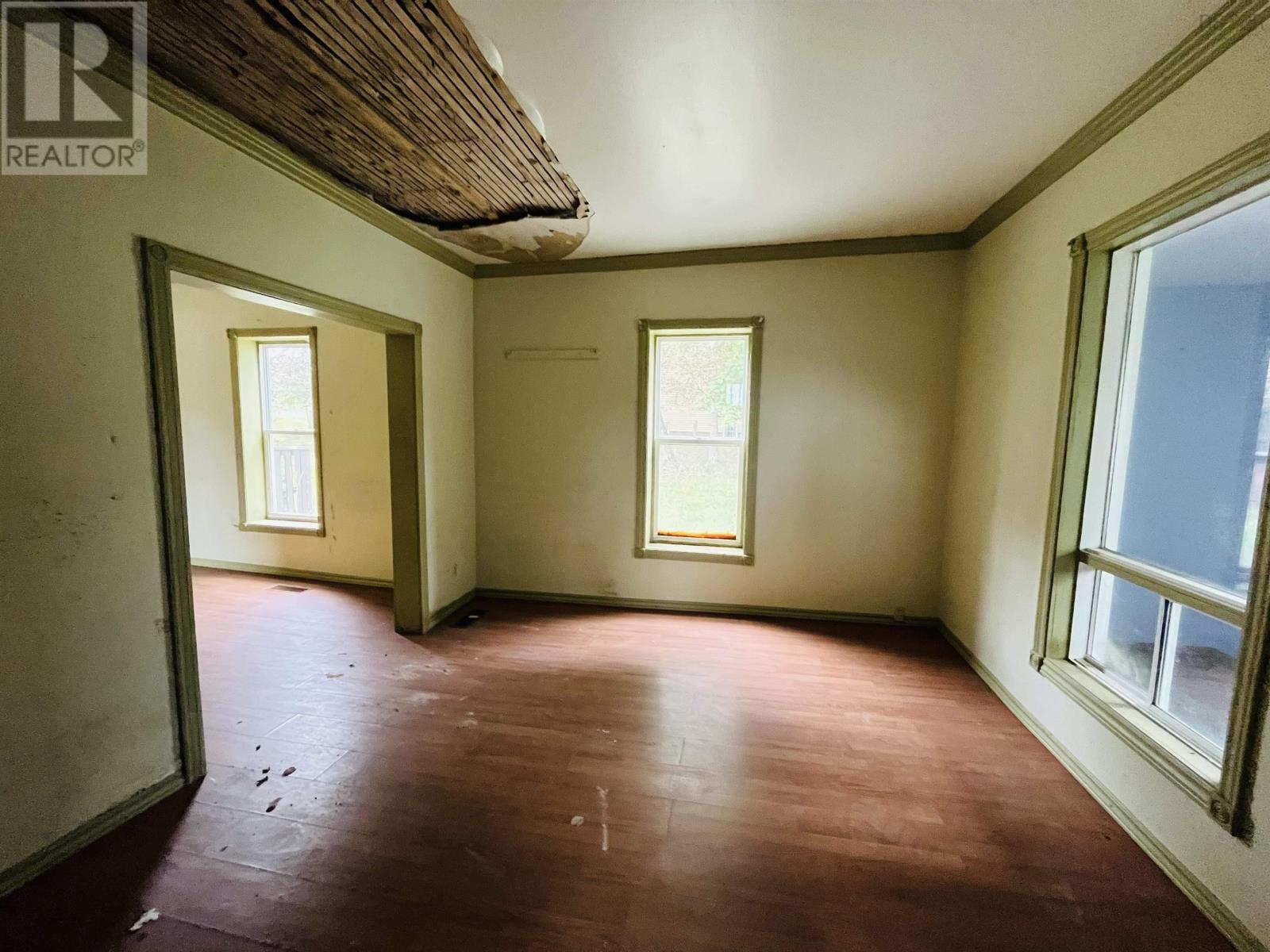 26 Fairview Avenue, Amherst, NS - Indoor Photo Showing Other Room