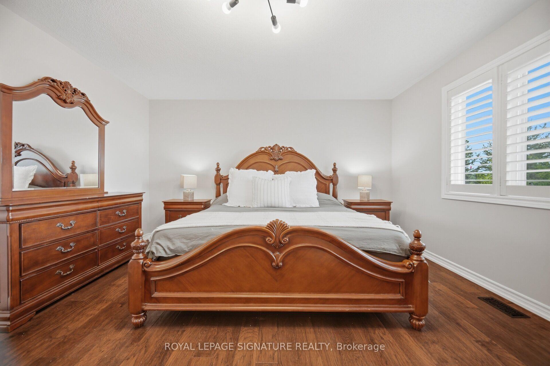 3059 Ferguson Drive, Burlington, ON - Indoor Photo Showing Bedroom