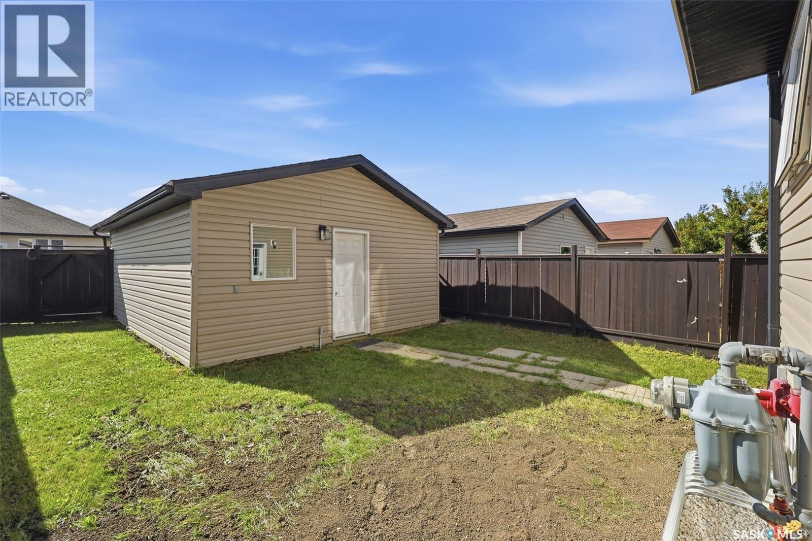 738 Lamarsh Lane, Saskatoon, SK - Outdoor