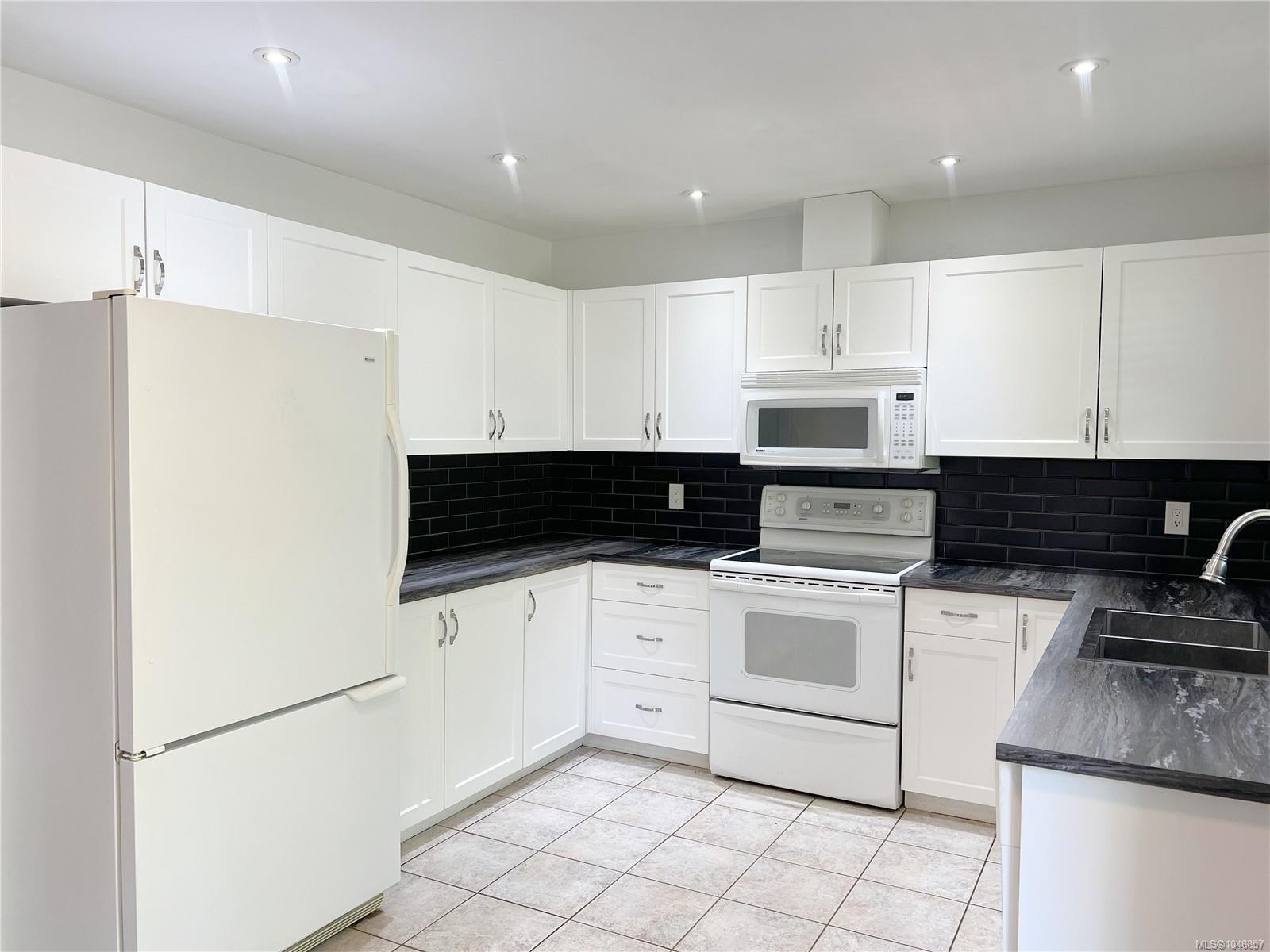 492 Cedar Cres, Gold River, BC