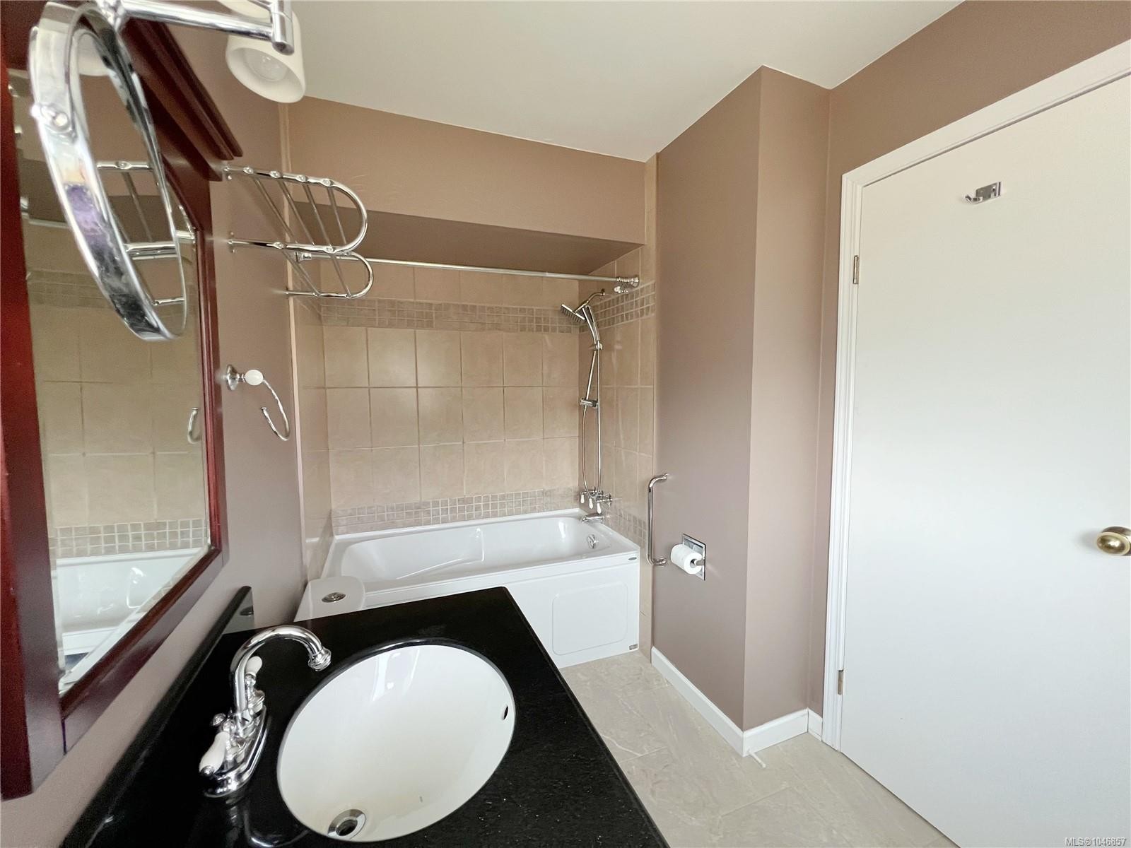 492 Cedar Cres, Gold River, BC