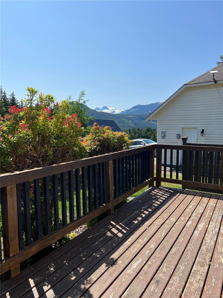 492 Cedar Cres, Gold River, BC