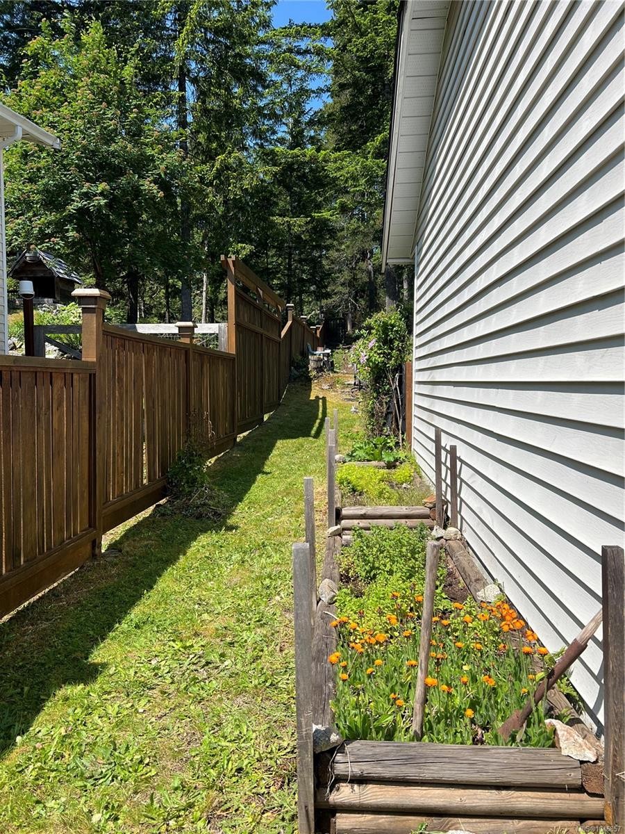 492 Cedar Cres, Gold River, BC