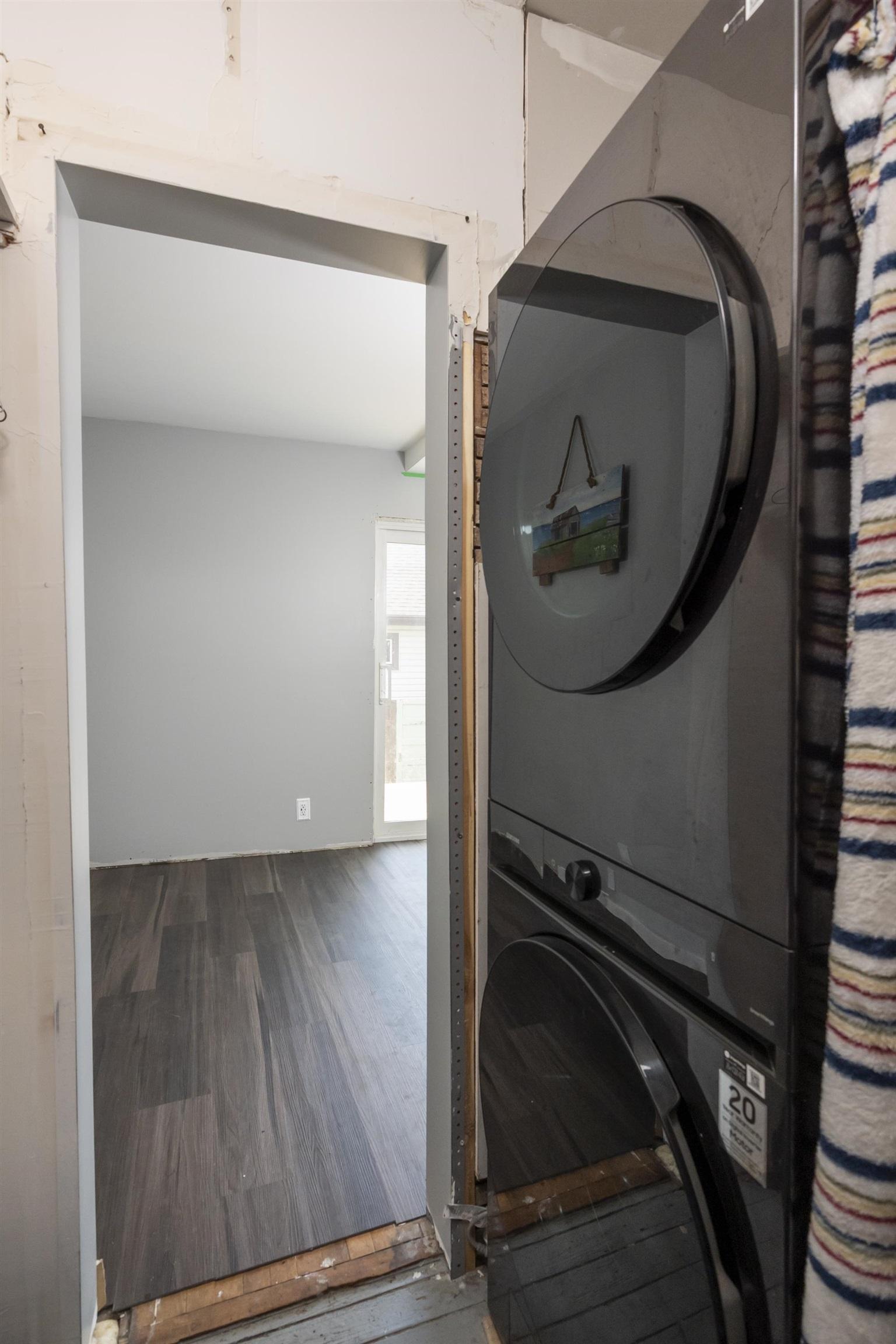 73 Empress Ave N, Thunder Bay, ON - Indoor Photo Showing Laundry Room