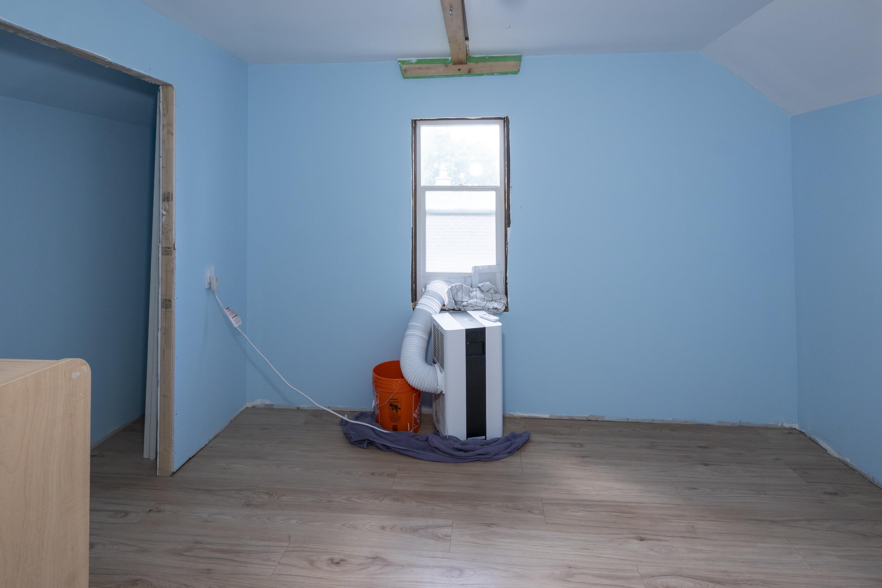 73 Empress Ave N, Thunder Bay, ON - Indoor Photo Showing Other Room