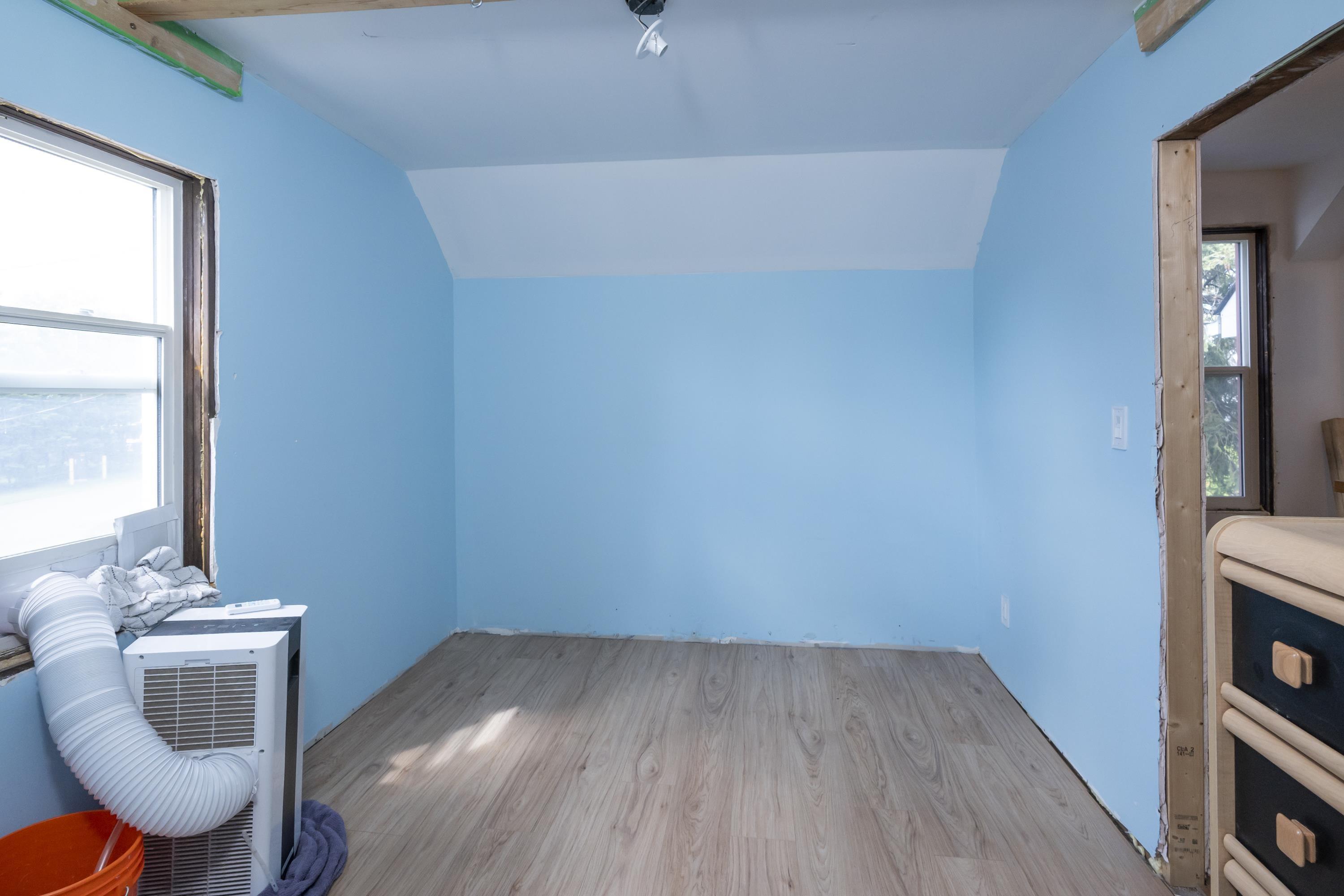 73 Empress Ave N, Thunder Bay, ON - Indoor Photo Showing Other Room